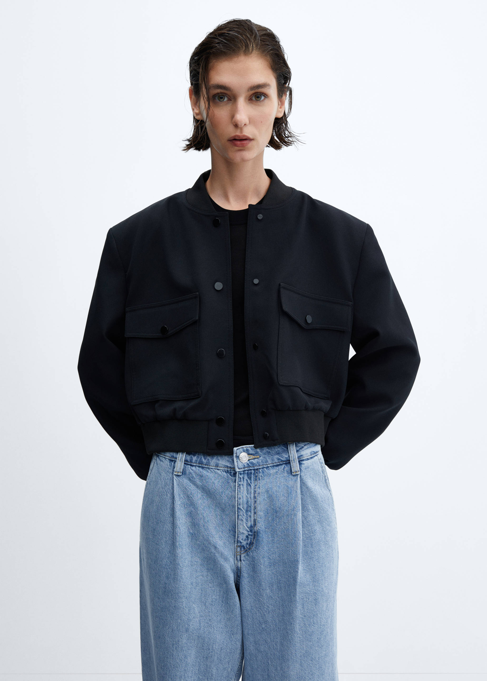 Gerade Jeans mit Bundfalten - Detail des Artikels 1