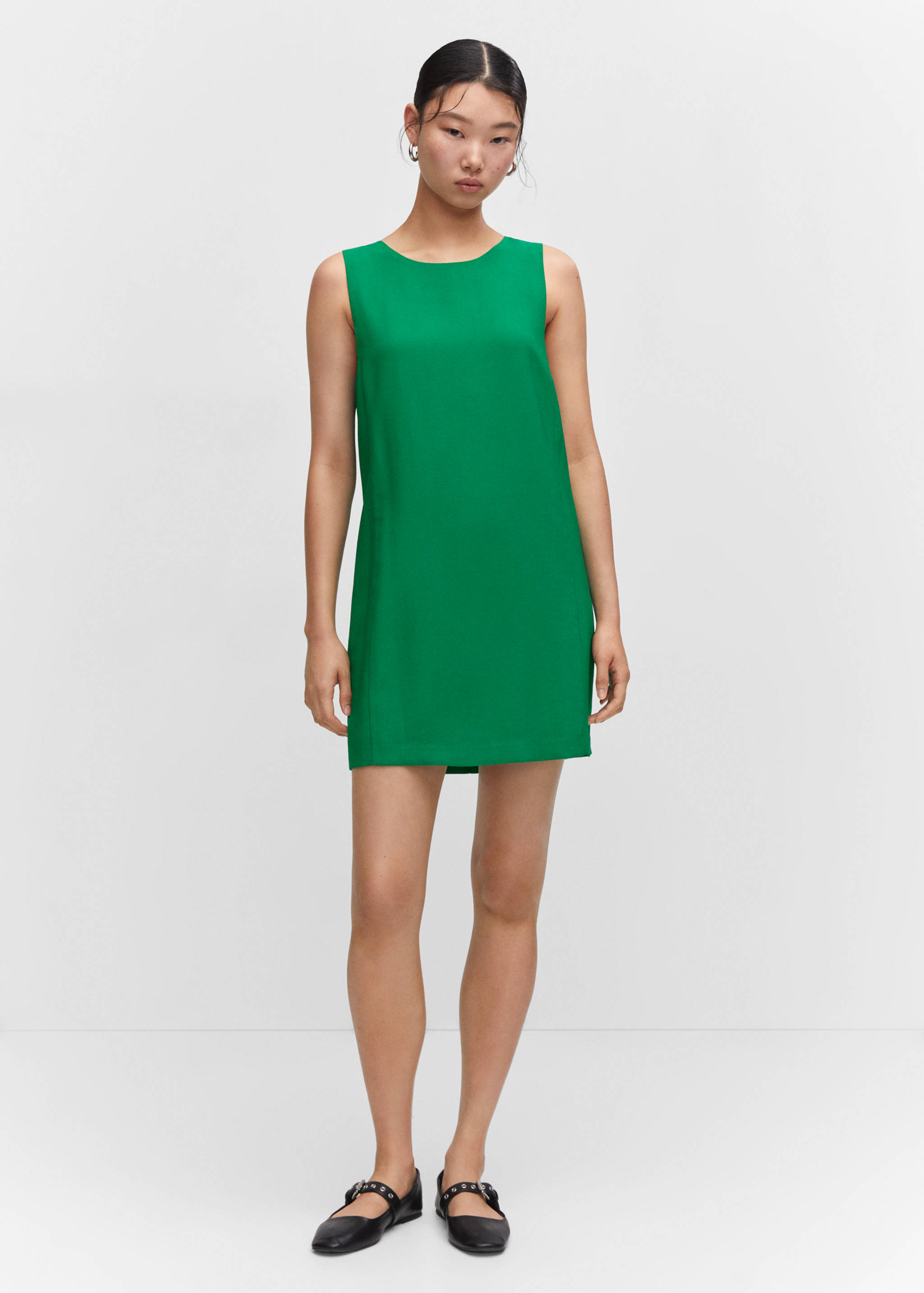 Short sleeveless dress - General plane