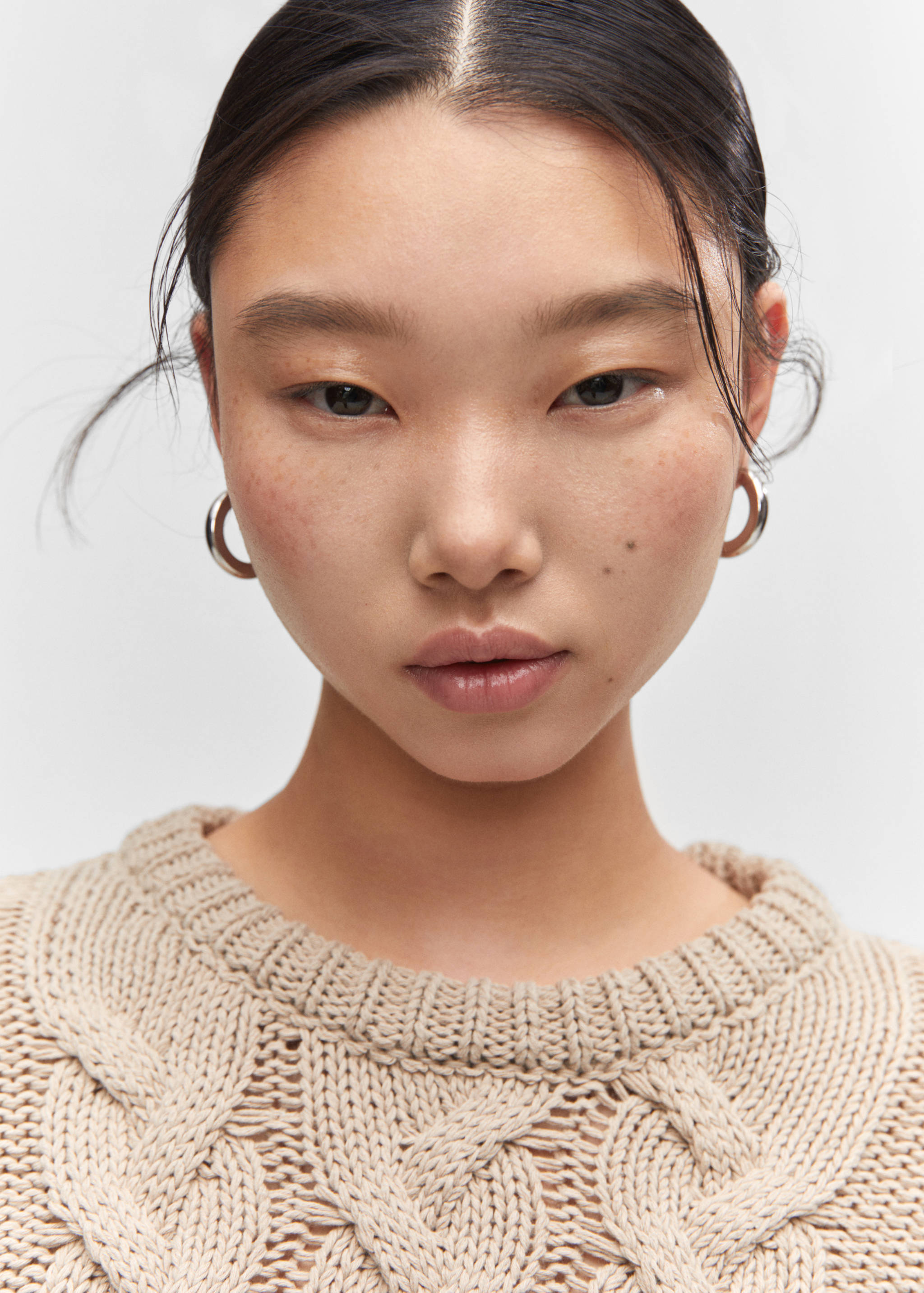 Braided knitted sweater - Details of the article 1