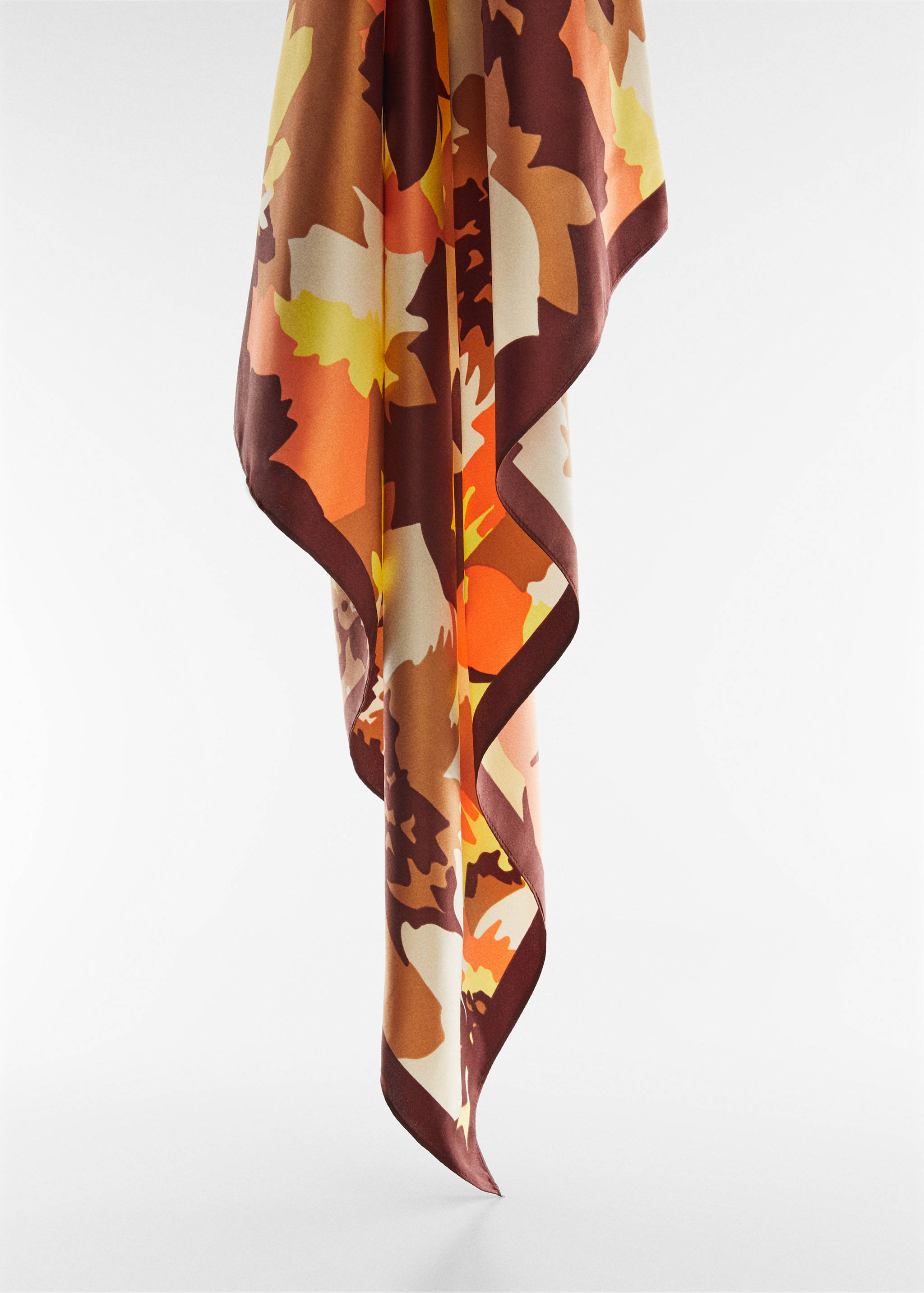 Foulard imprimé à fleurs - Détail de l'article 1