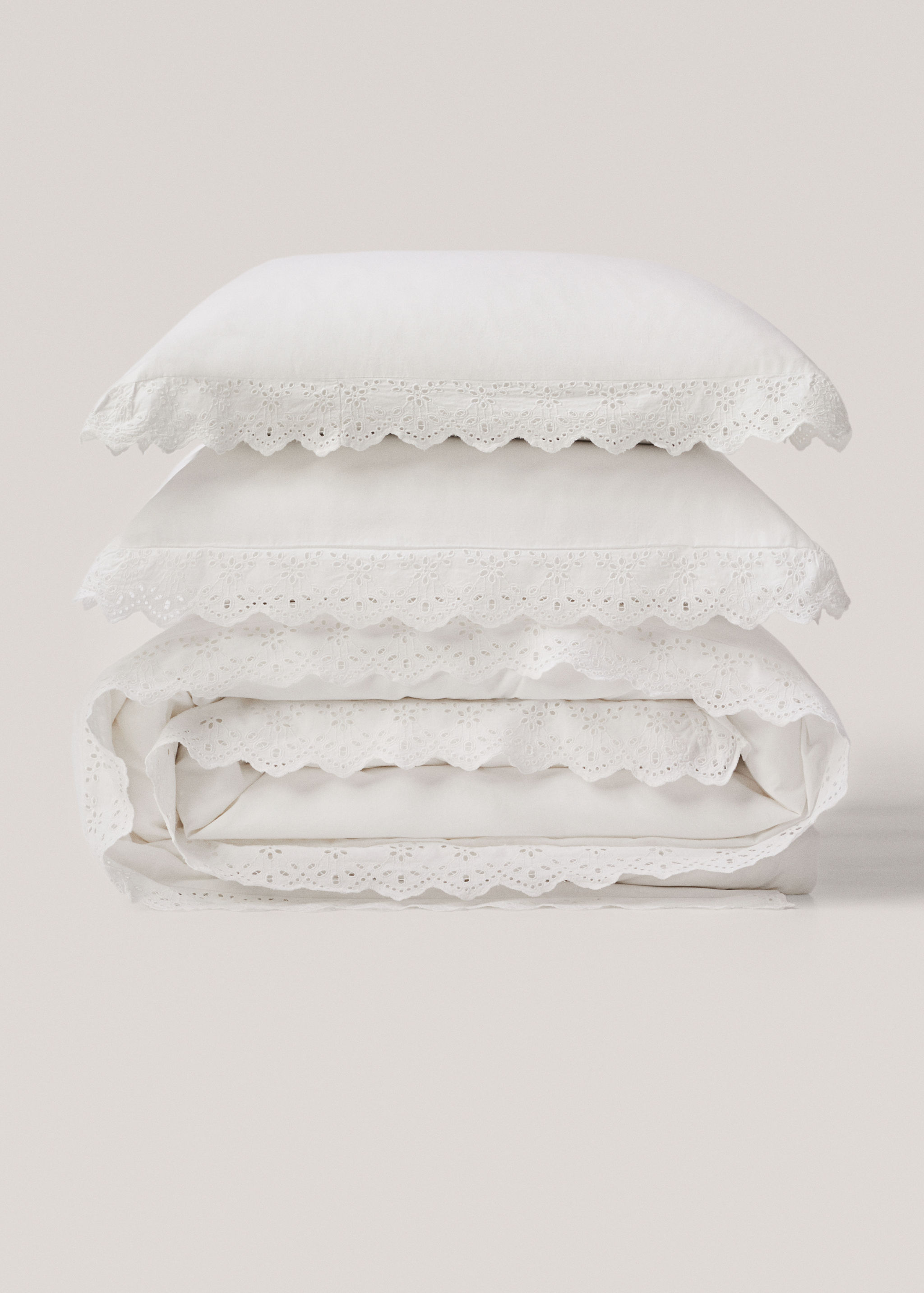 Housse de couette brodée volant Lit 135/140 cm - Article sans modèle