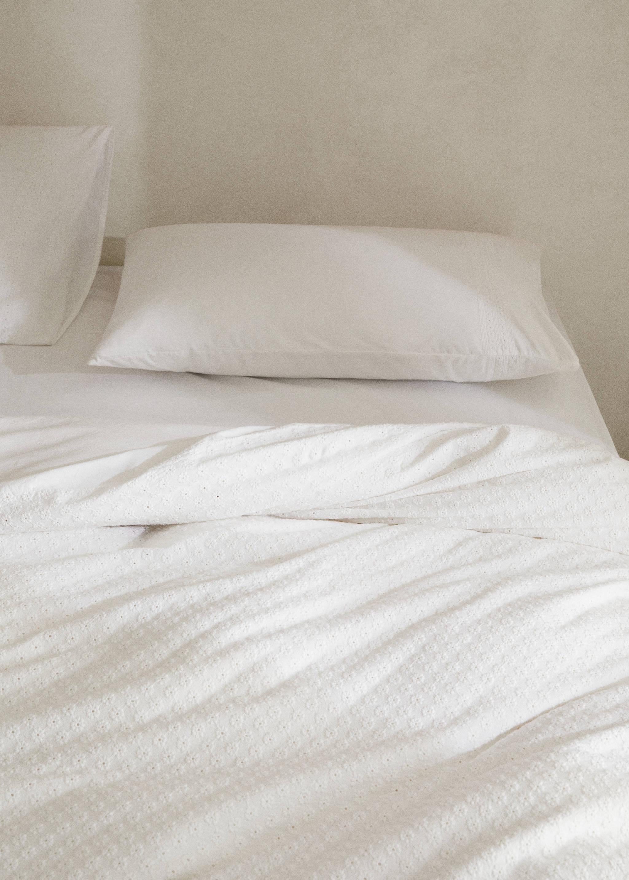 Cotton embroidered duvet cover Queen bed - Details of the article 8