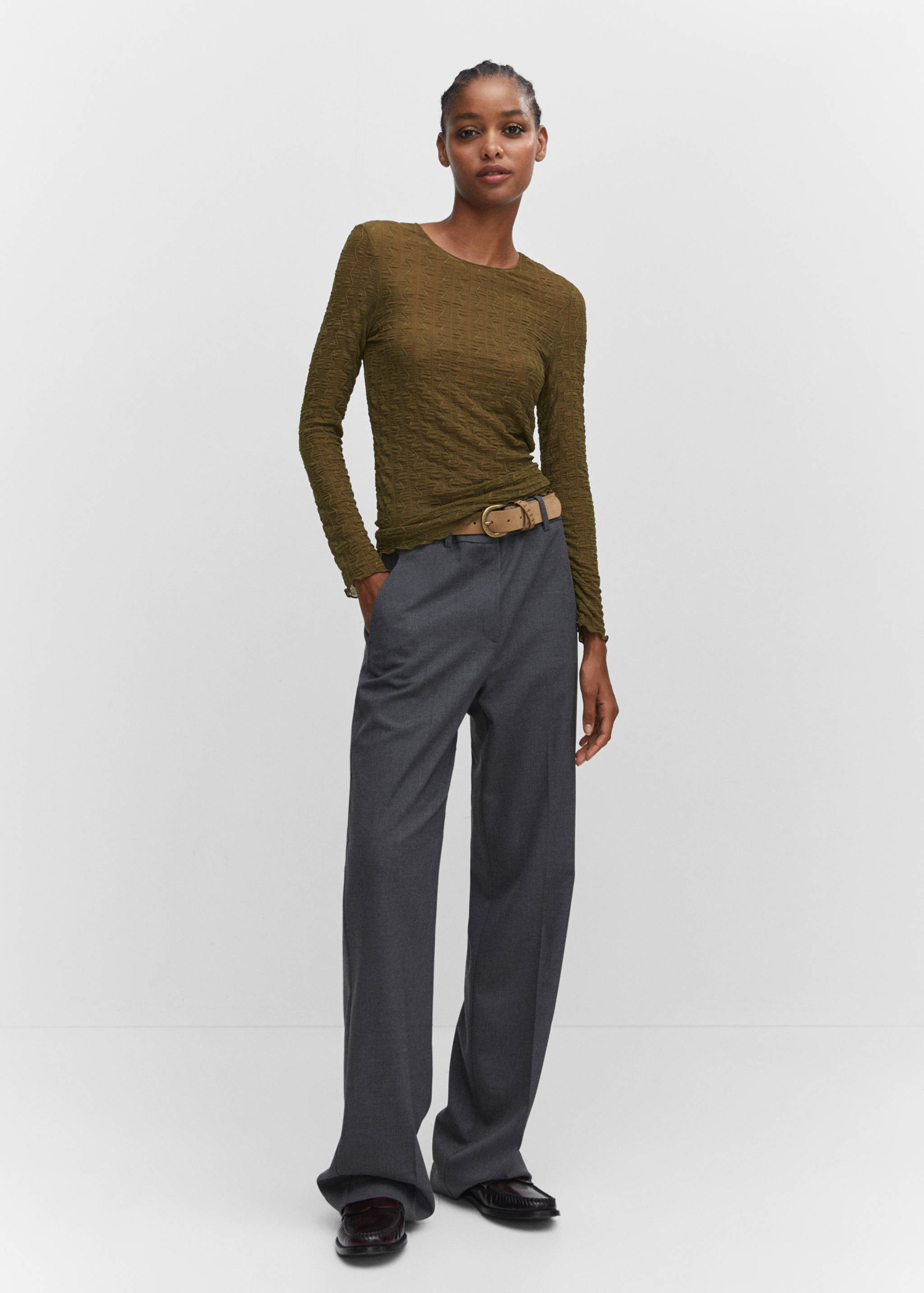 Langärmliges T-Shirt mit Raffdetails - Allgemeine Ansicht