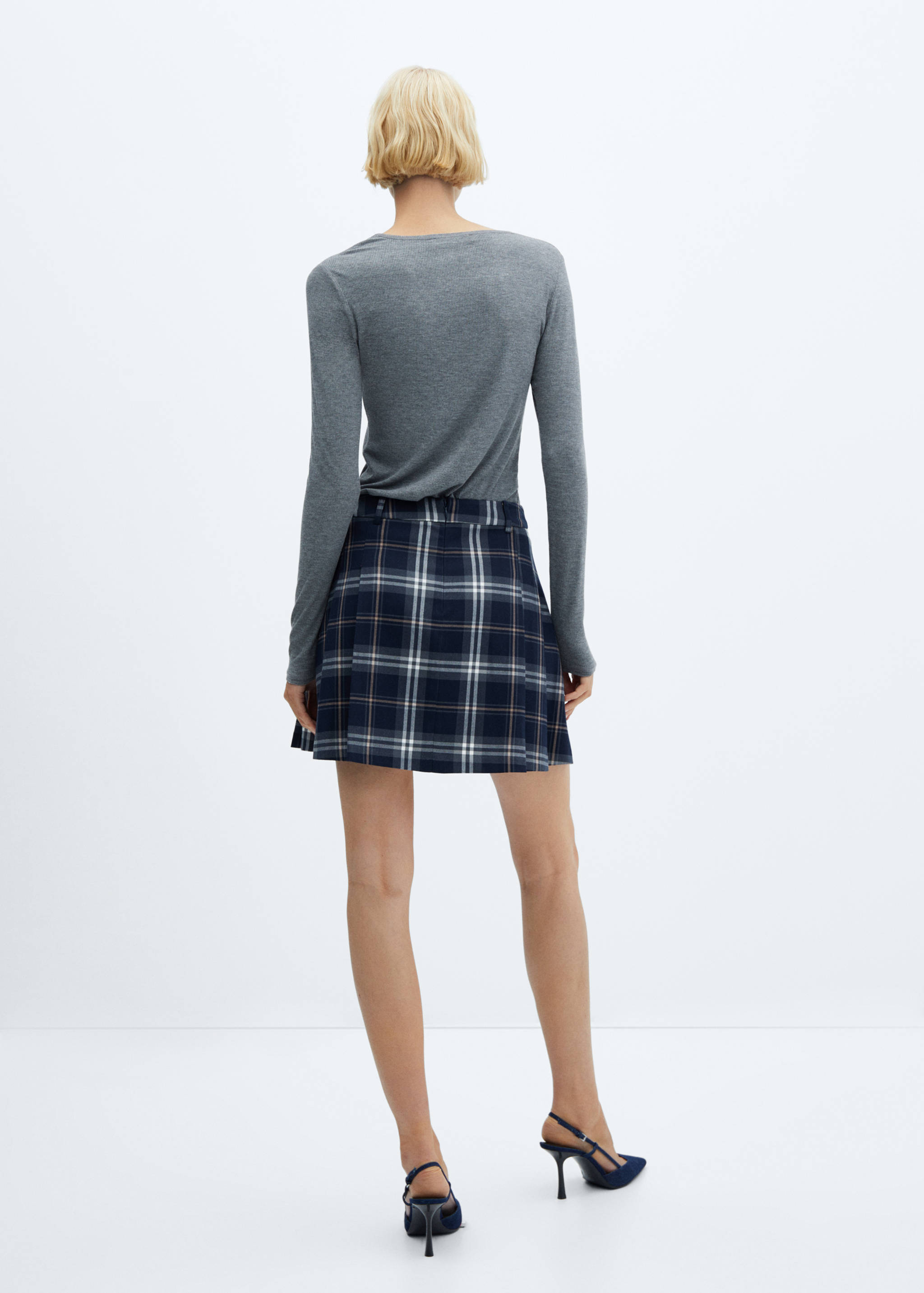 Veckad minikjol - Artikelns baksida