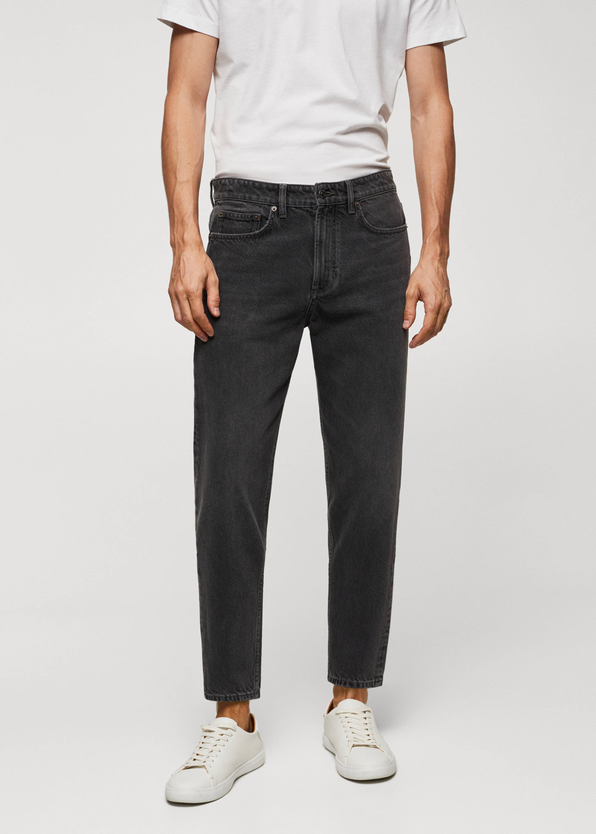 Dark-wash tapered-fit jeans - Medium plane