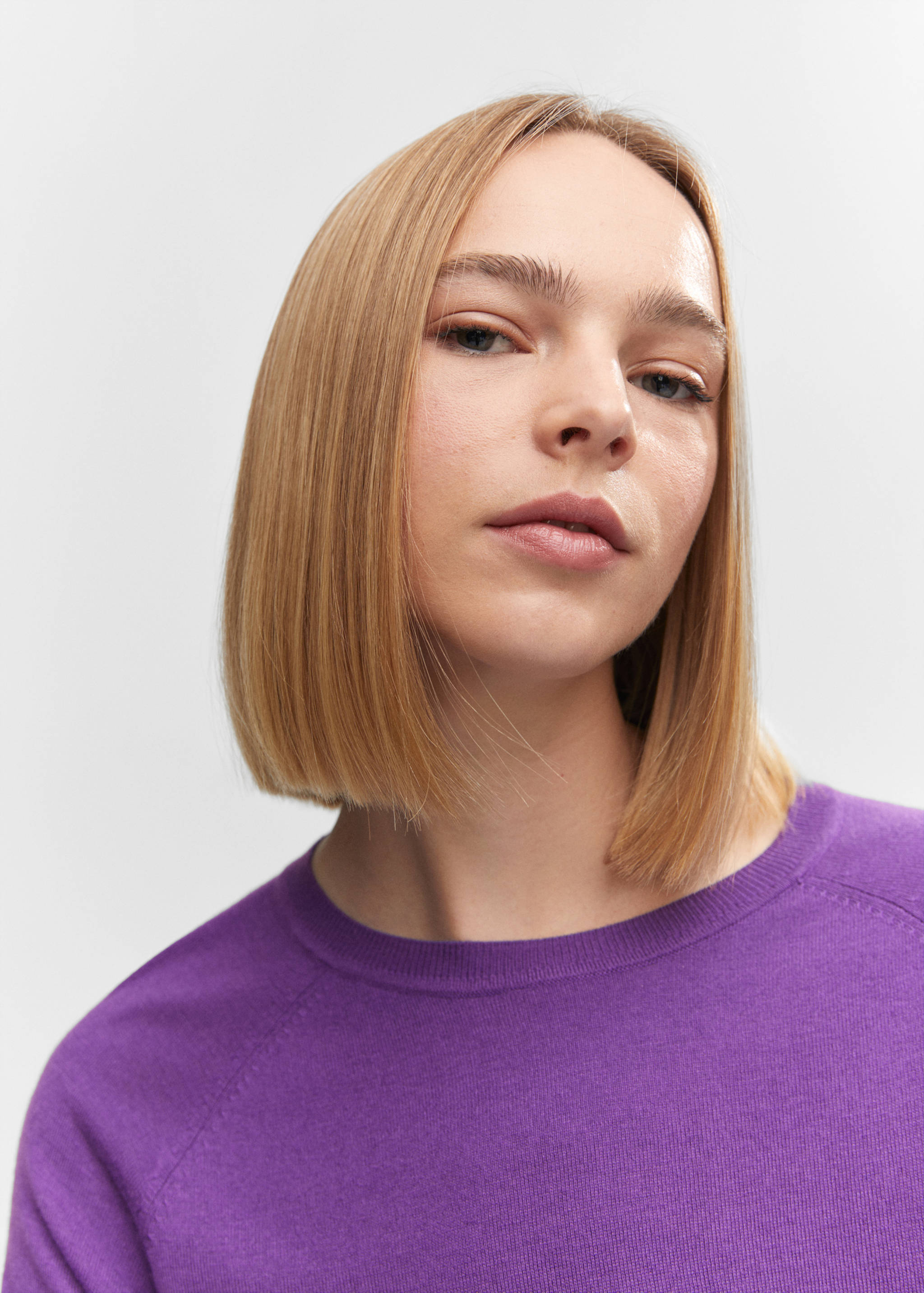 Fine-knit crew-neck sweater - Details of the article 1