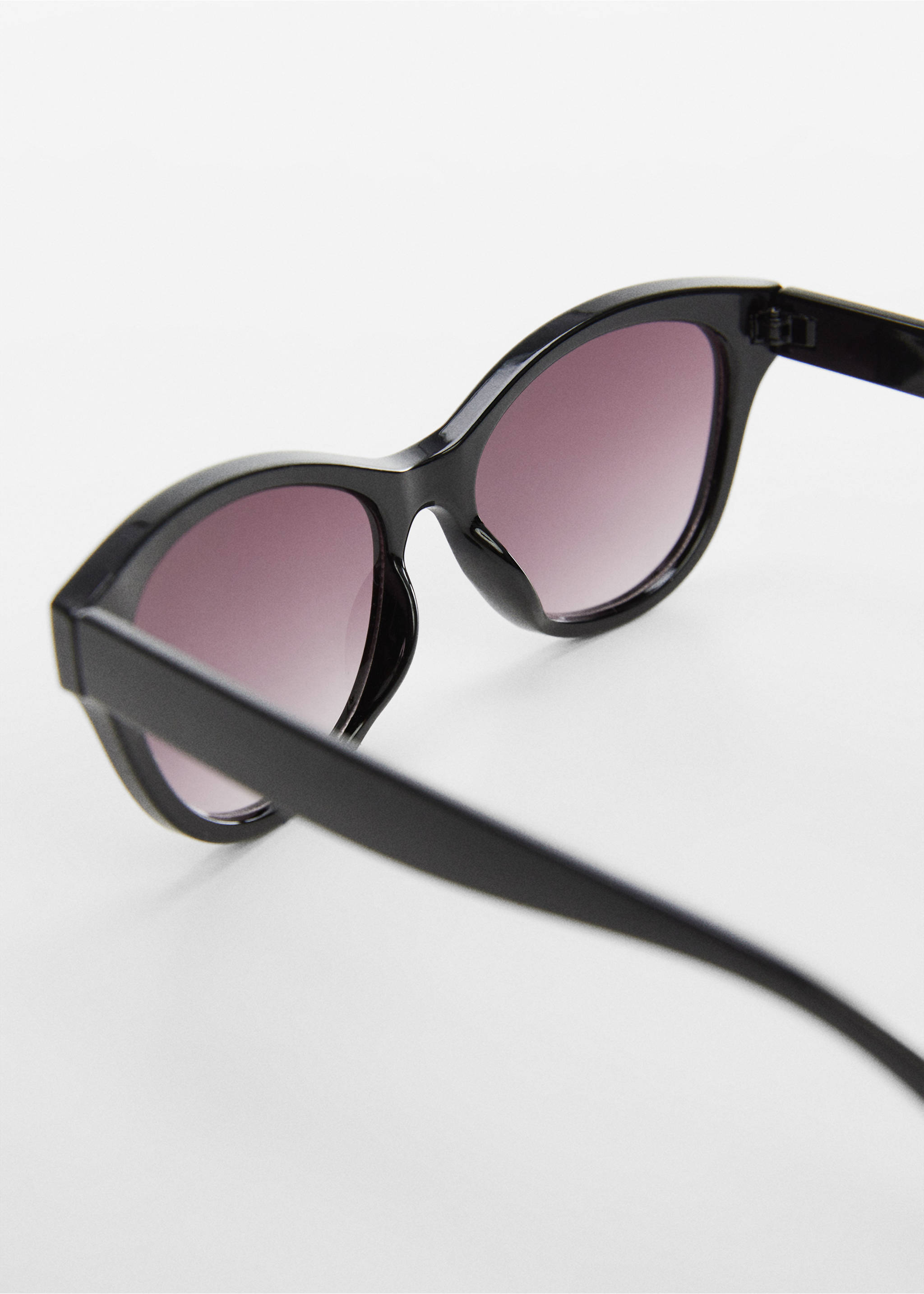 Zonnebril met acetaat montuur - Detail van het artikel 1, Zwart. Ref: 57034414-00.