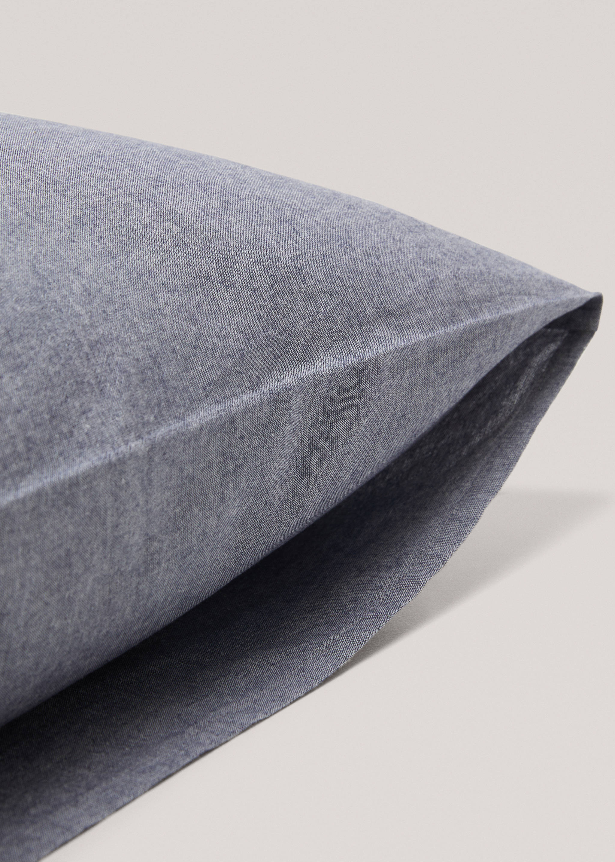 Kopfkissenbezug in Jeans-Blau 50 x 75 cm - Detail des Artikels 1, Indigoblau. Ref: 57034779-00.