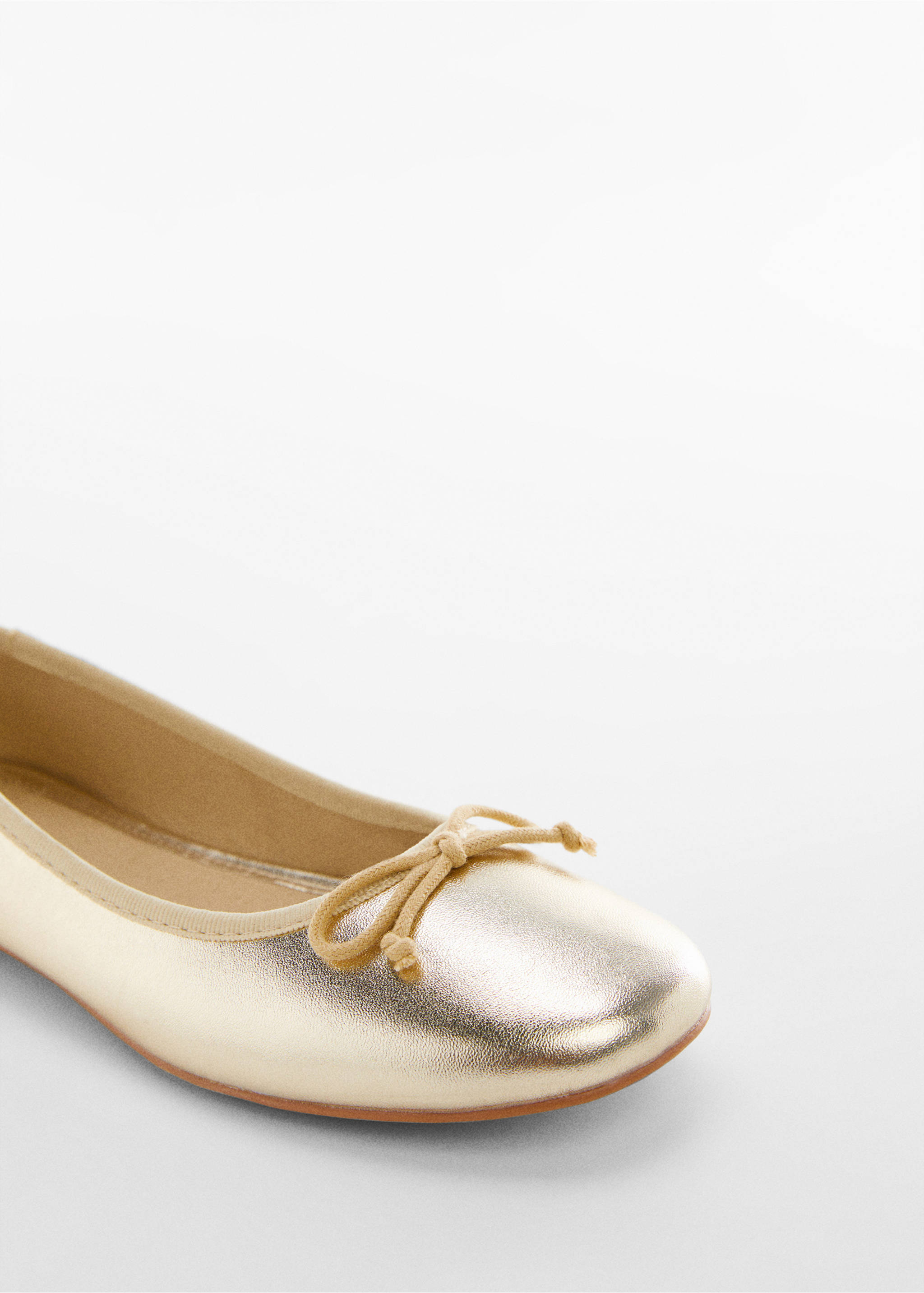 Bow ballerina - Details of the article 1, Gold. Ref: 57035136-00.