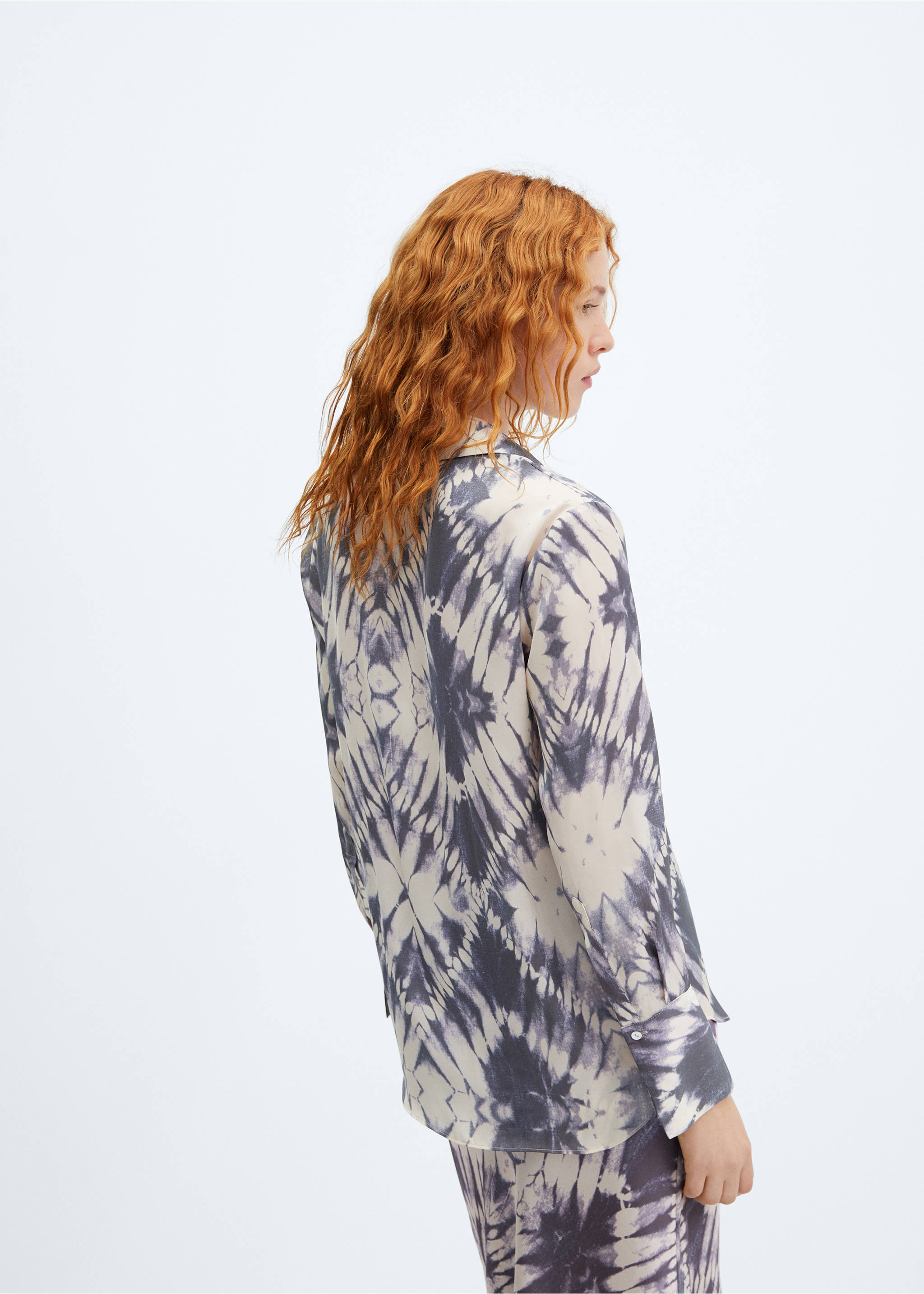 Chemise tie and dye satinée - Verso de l’article, Violet clair/pastel. Ref: 57035811-00.