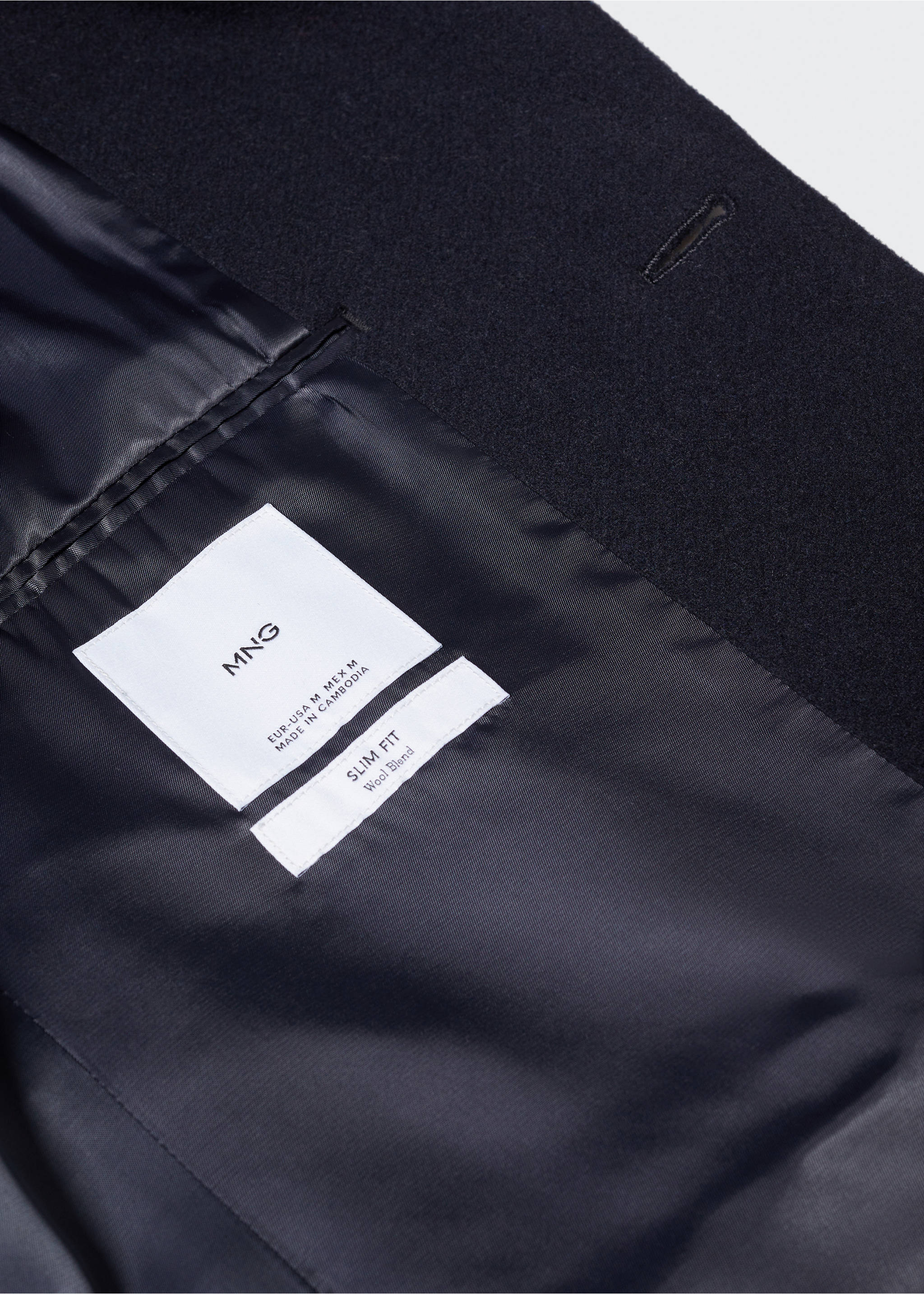 Manteau long laine recyclée - Détail de l'article 8, Bleu marine foncé. Ref: 57035947-00.