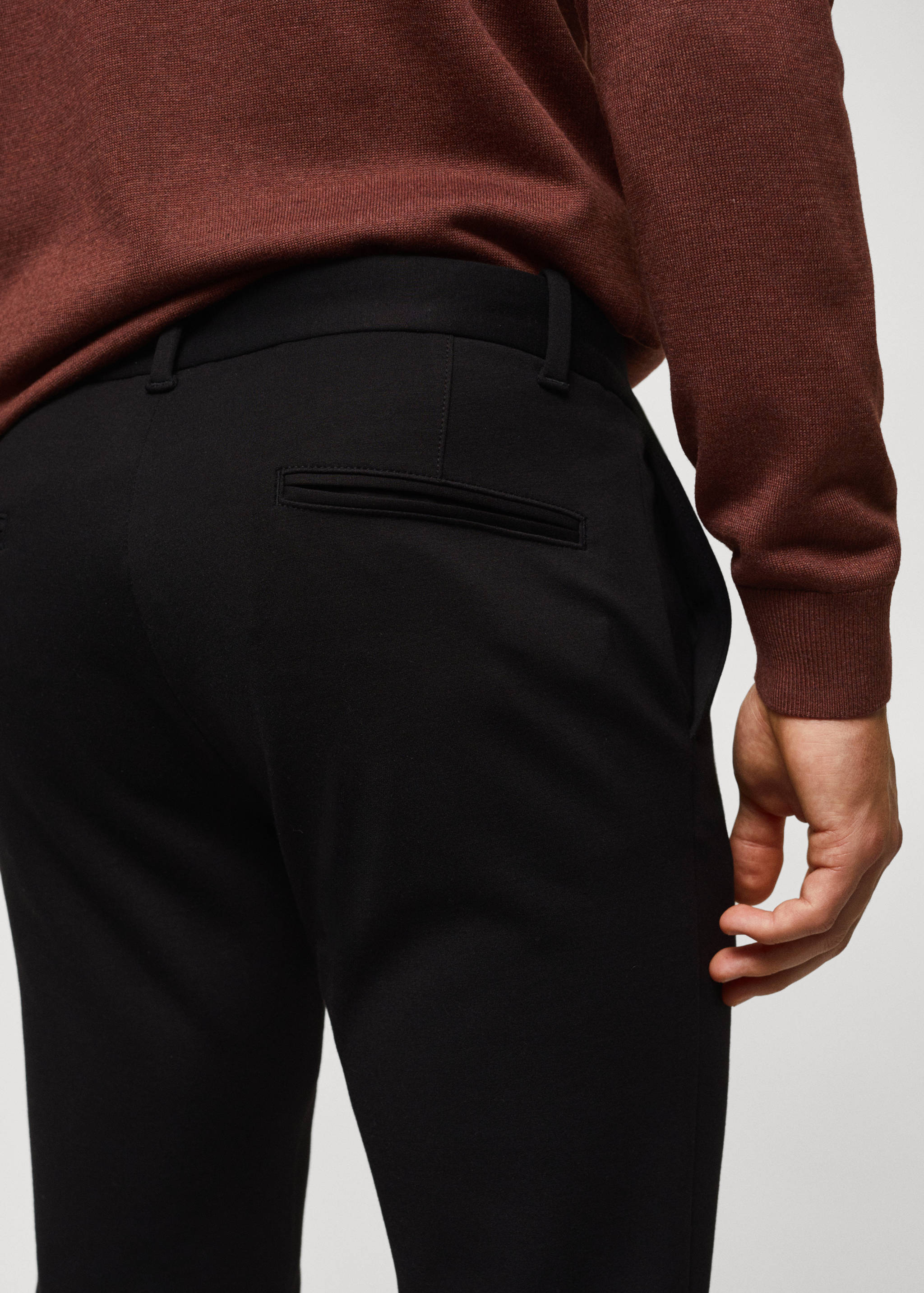 Calças slim fit de tecido comfort stretch - Pormenor do artigo 2