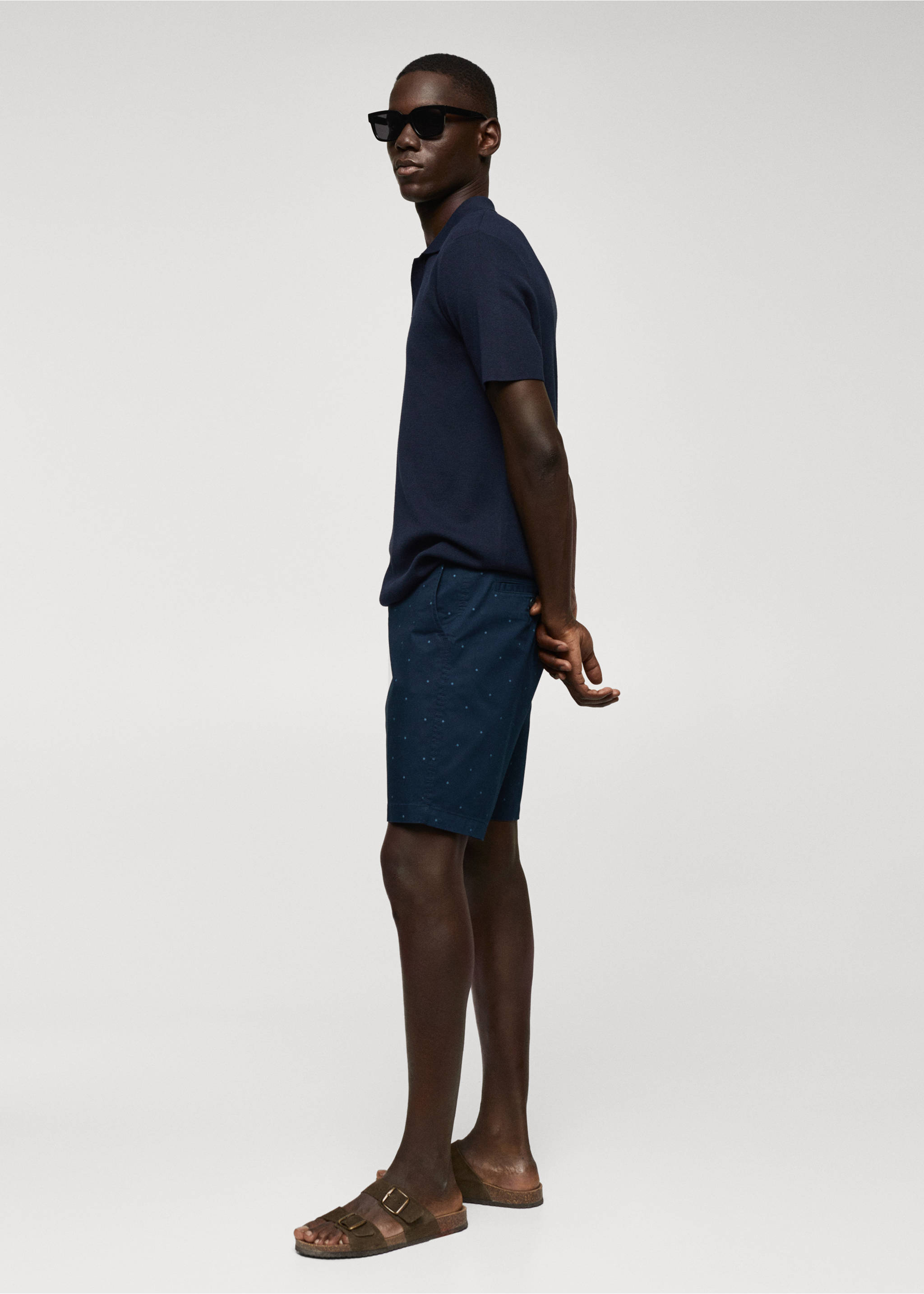 Slim-fit cotton micro-print bermuda shorts - Details of the article 2, Navy. Ref: 57035958-00.