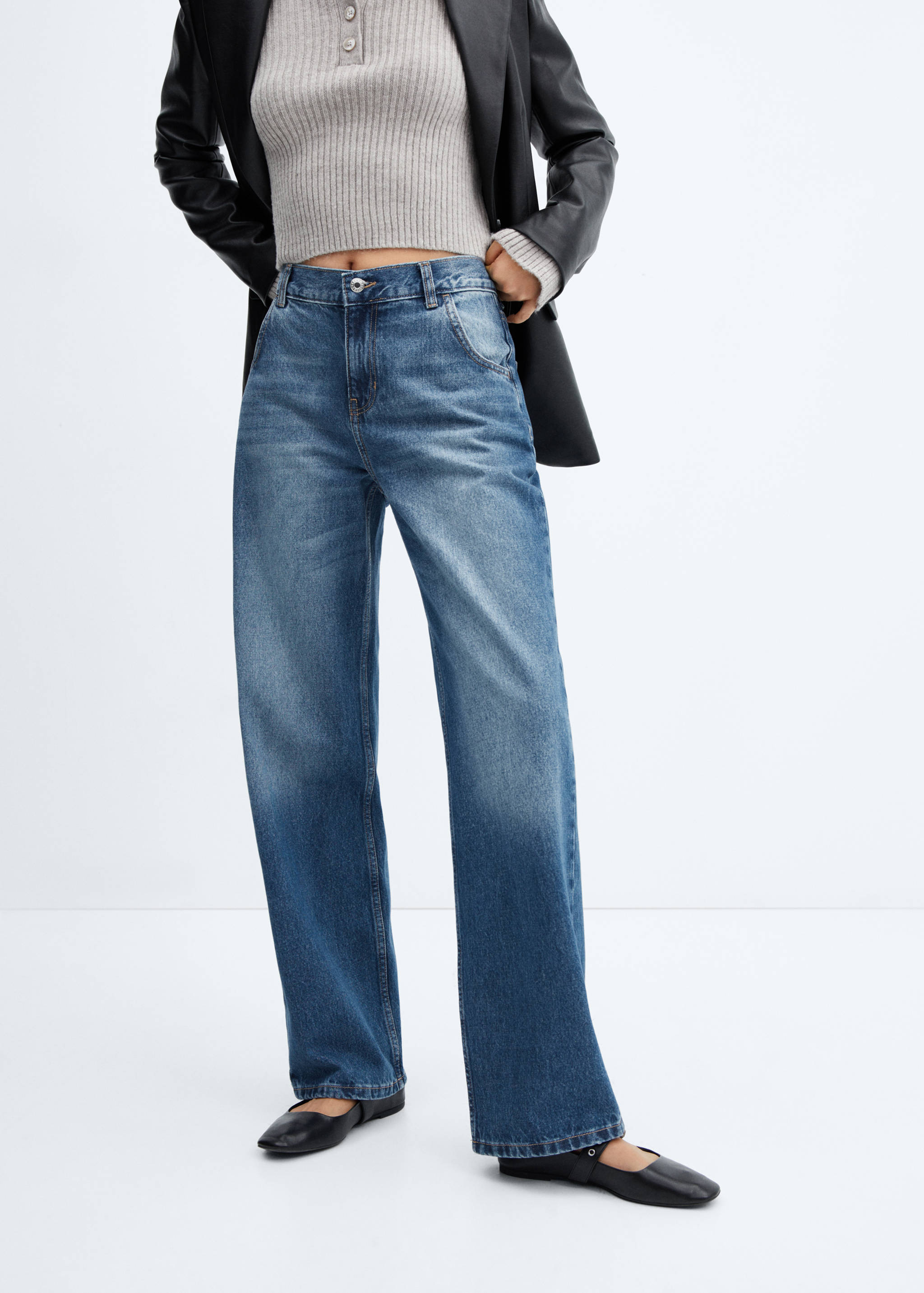 Jeans wide leg tiro bajo - Plano medio
