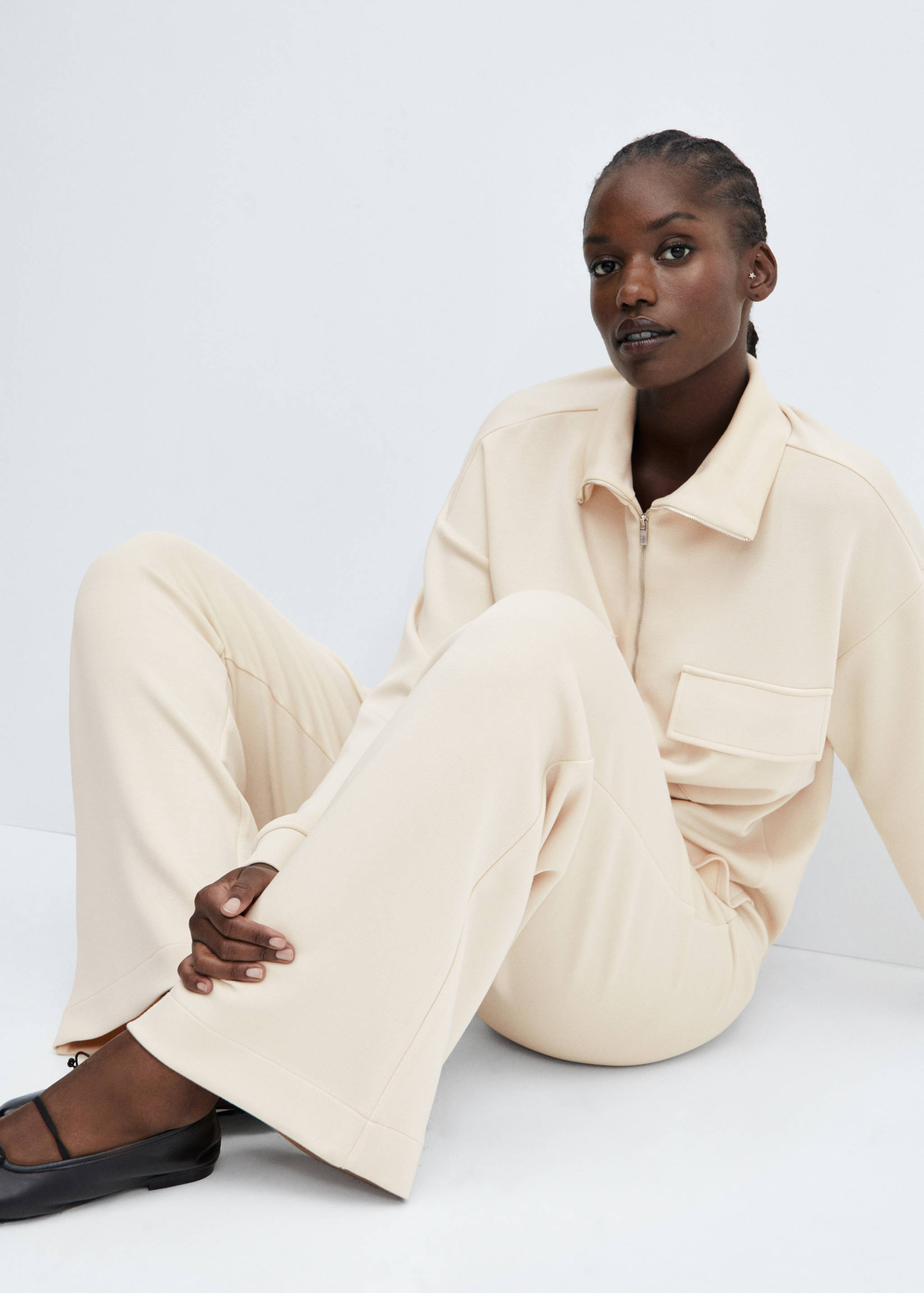 Wide leg trousers with elastic waist - Details of the article 4