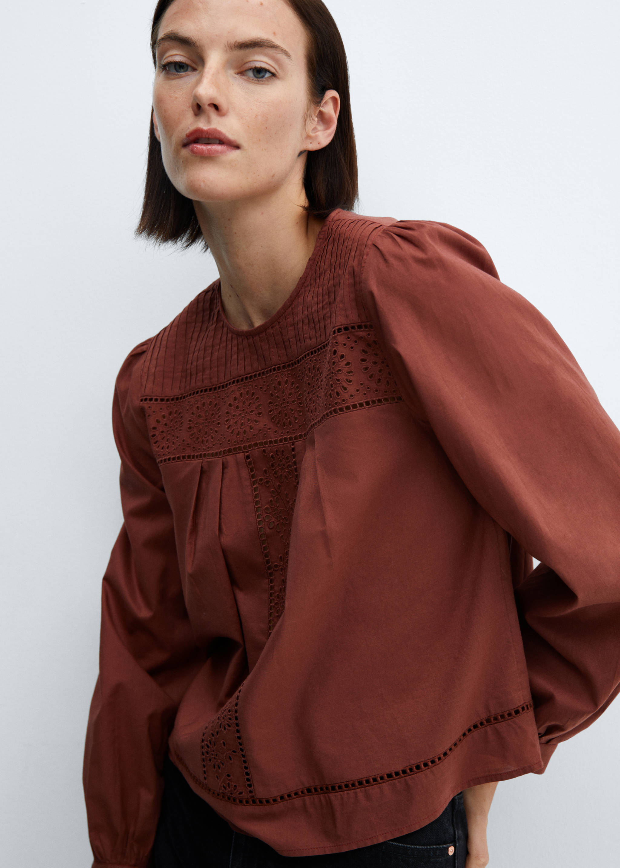 Cotton blouse with openwork details - Details of the article 4