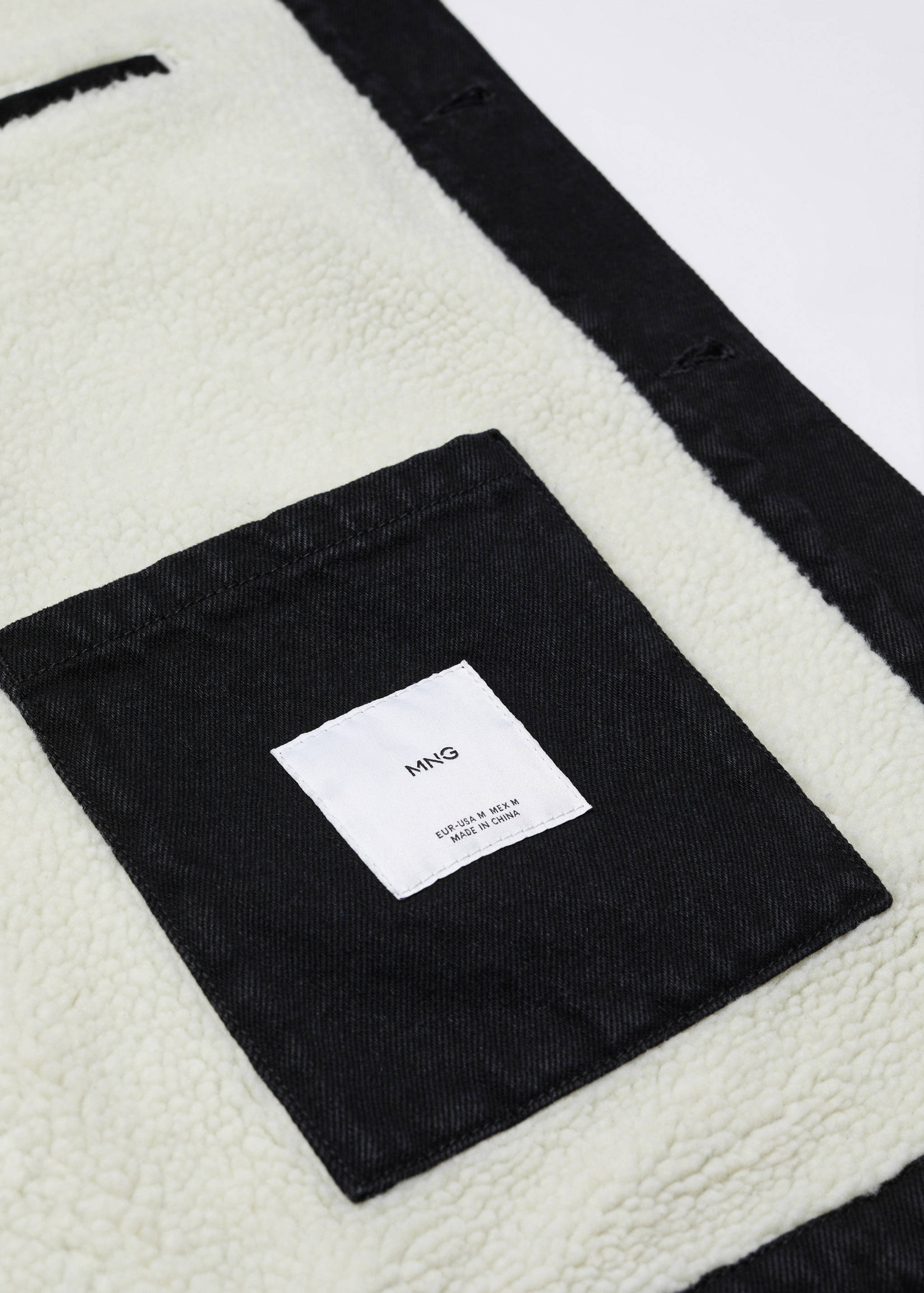 Jeansjacke mit Kunstshearling - Detail des Artikels 8
