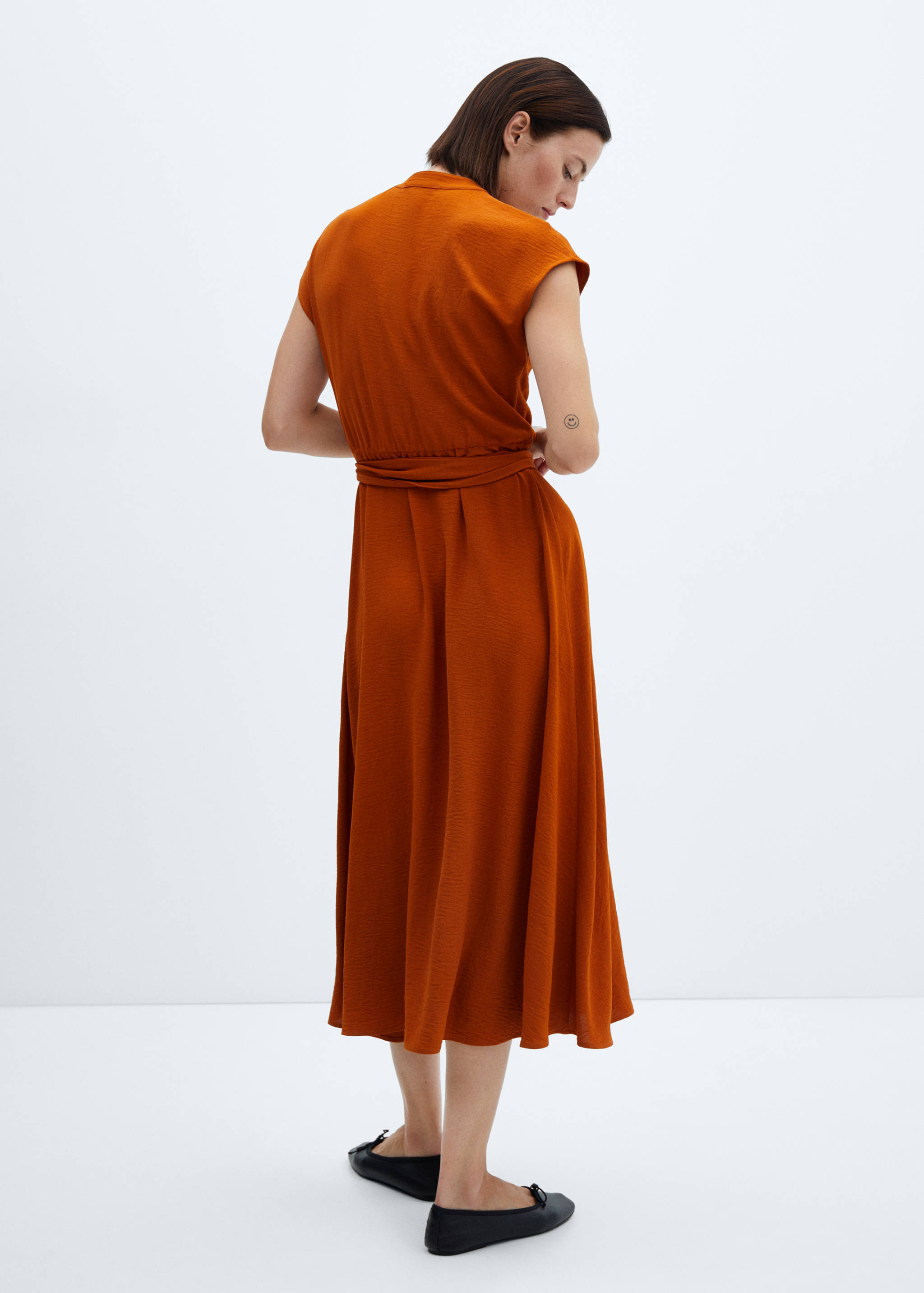 Hemdkleid in Midi-Länge - Rückseite des Artikels