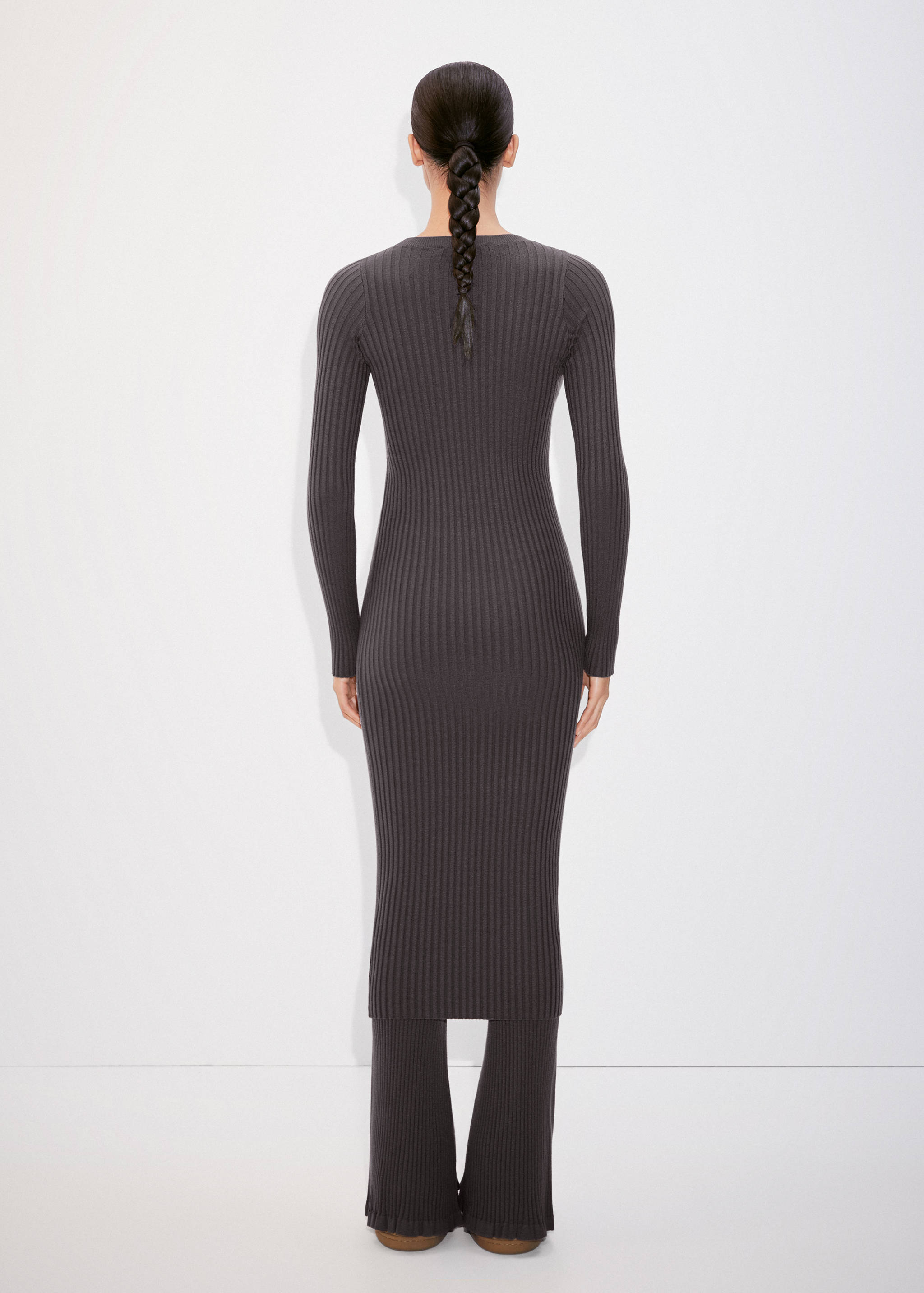 Robe midi à bords côtelés - Verso de l’article
