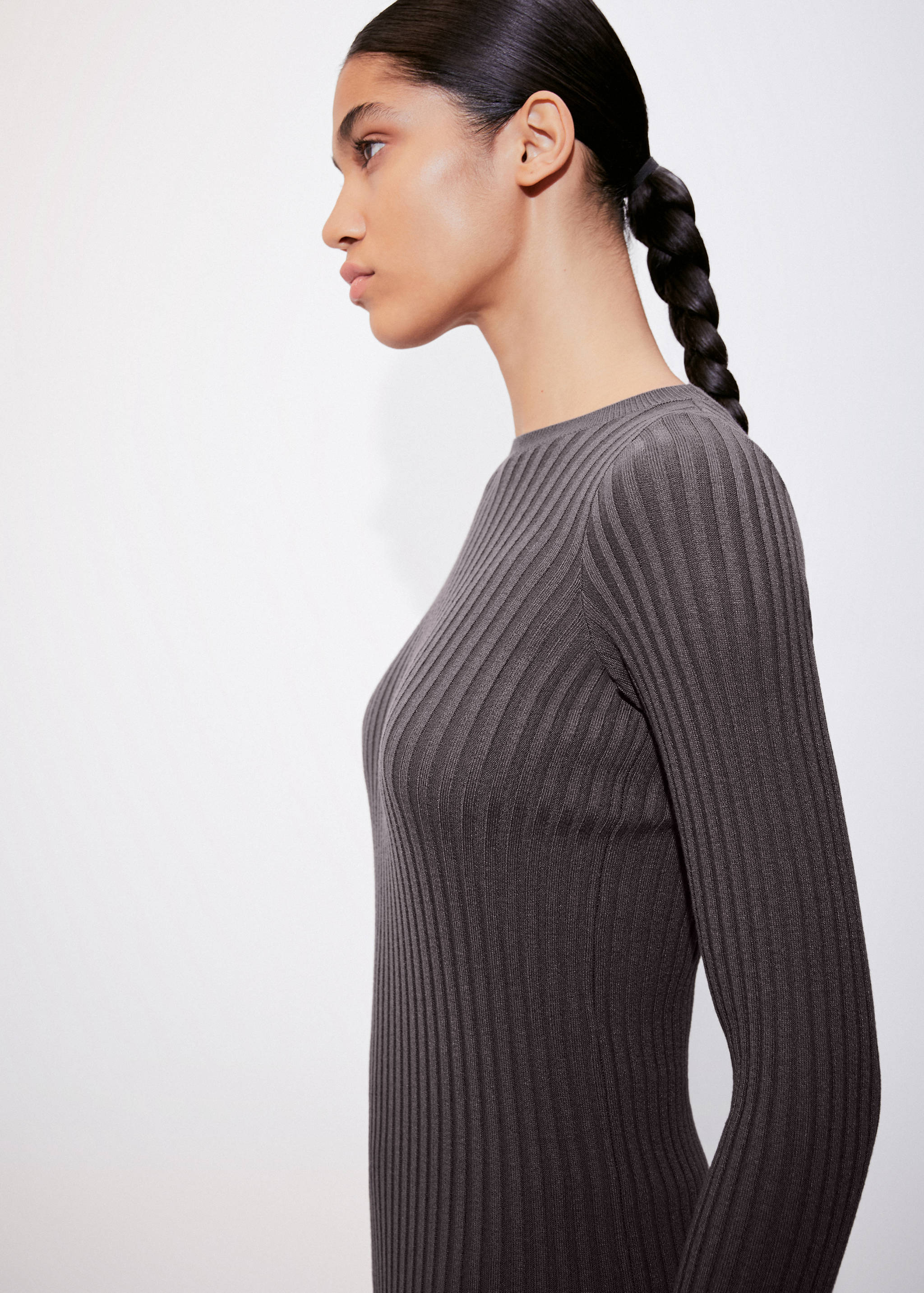 Robe midi à bords côtelés - Détail de l'article 1