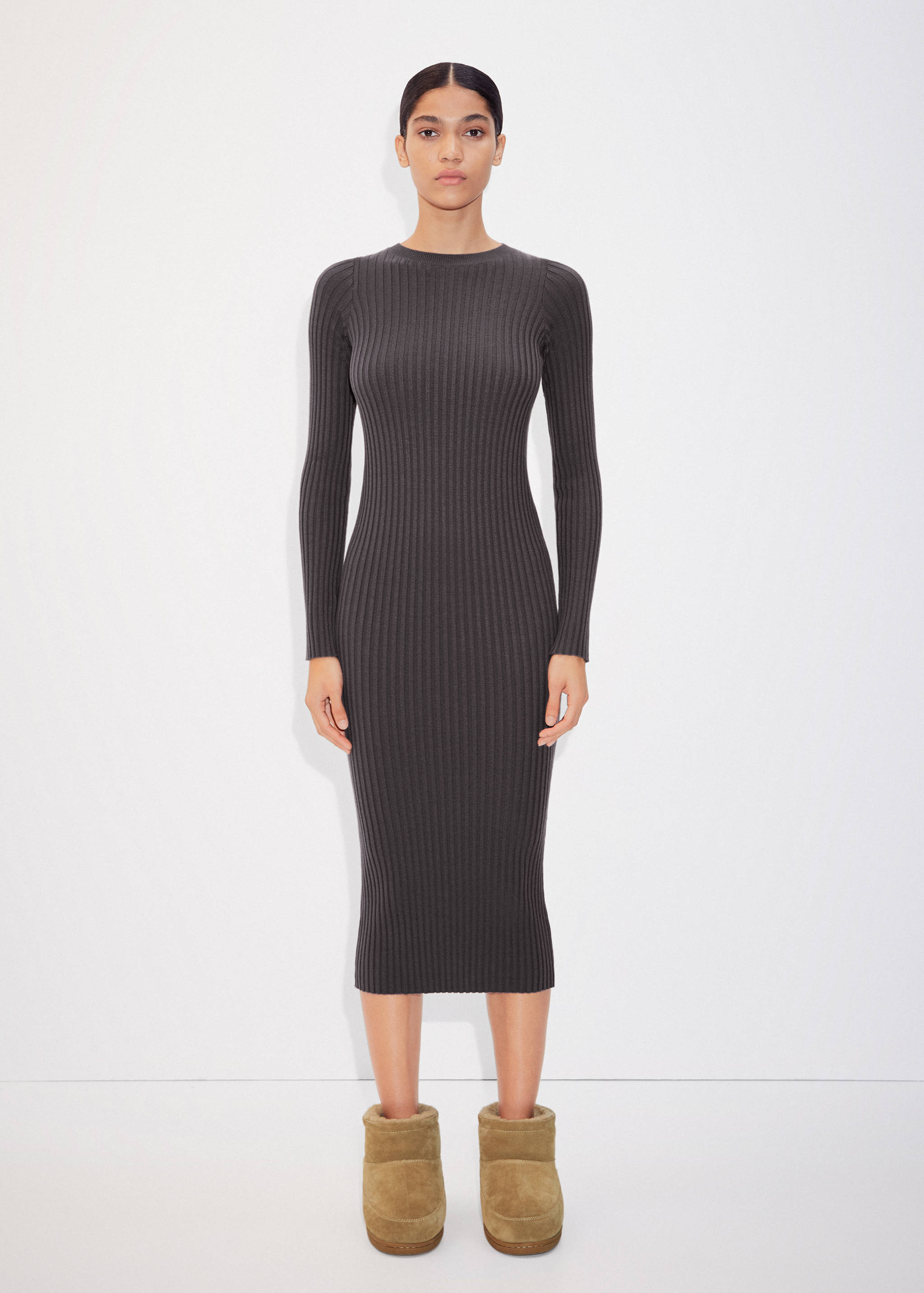 Robe midi à bords côtelés - Détail de l'article 3