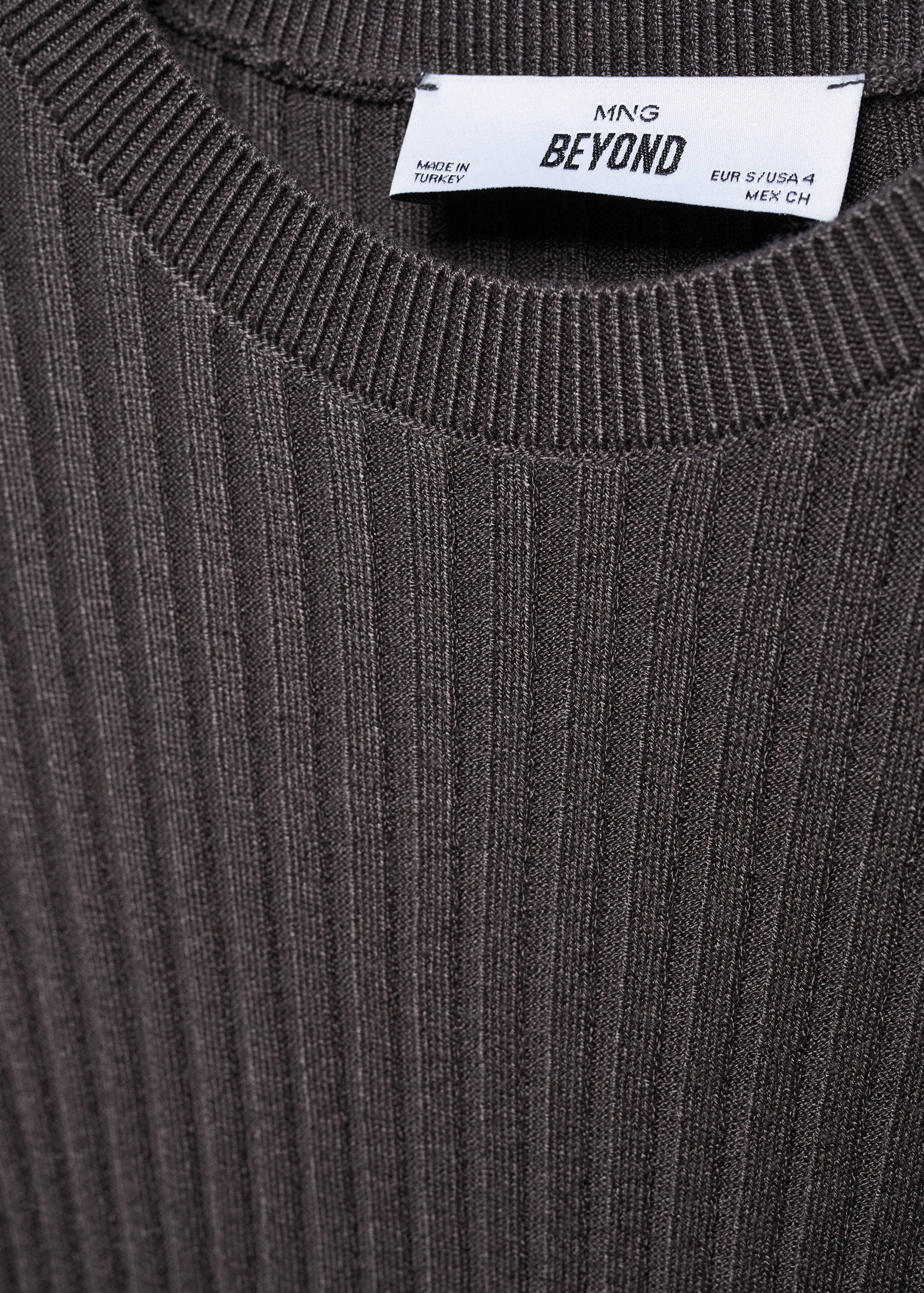 Robe midi à bords côtelés - Détail de l'article 8