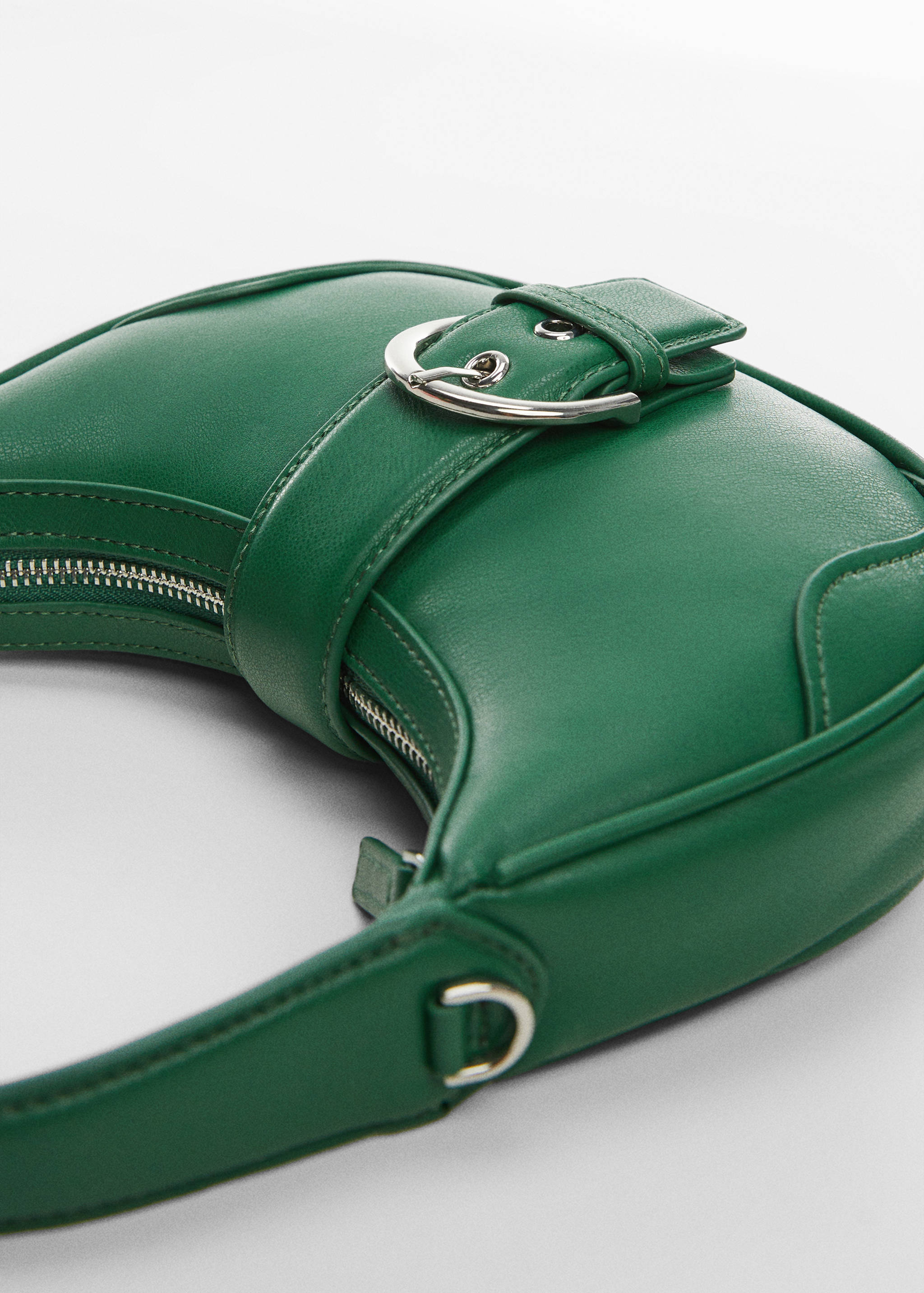 Buckle bag with double handle - Details of the article 2