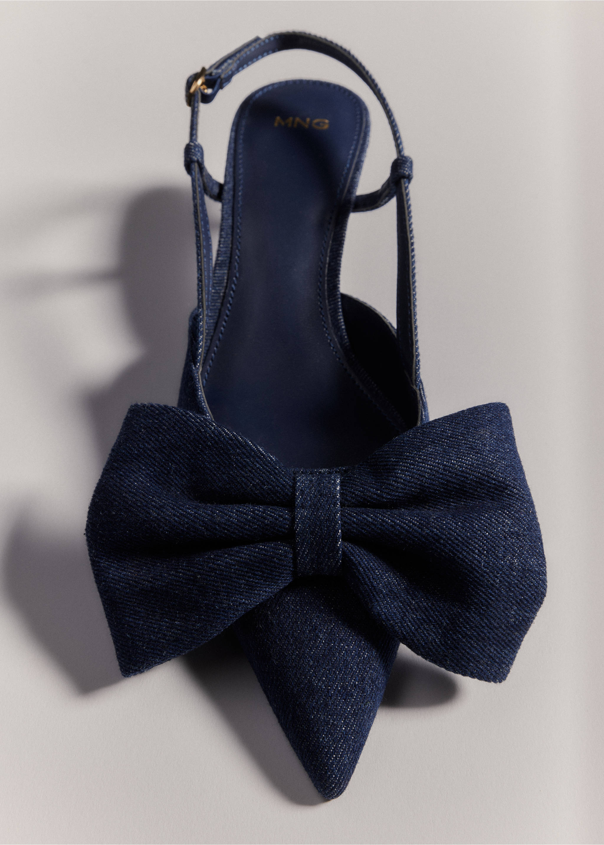 Bow-heeled denim shoes - Details of the article 7, Dark Blue. Ref: 57037904-00.