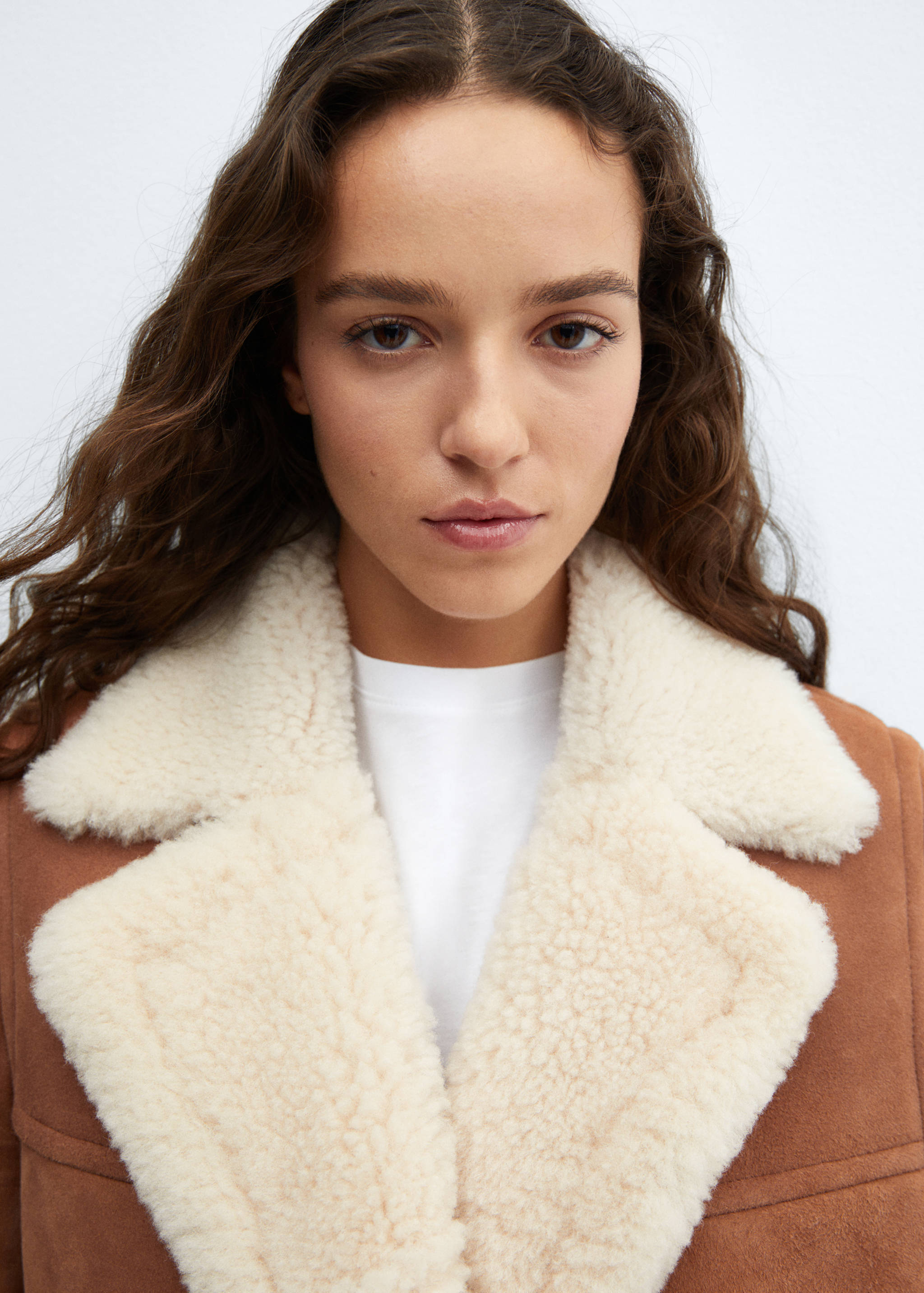 Shearling-lined coat - Details of the article 1
