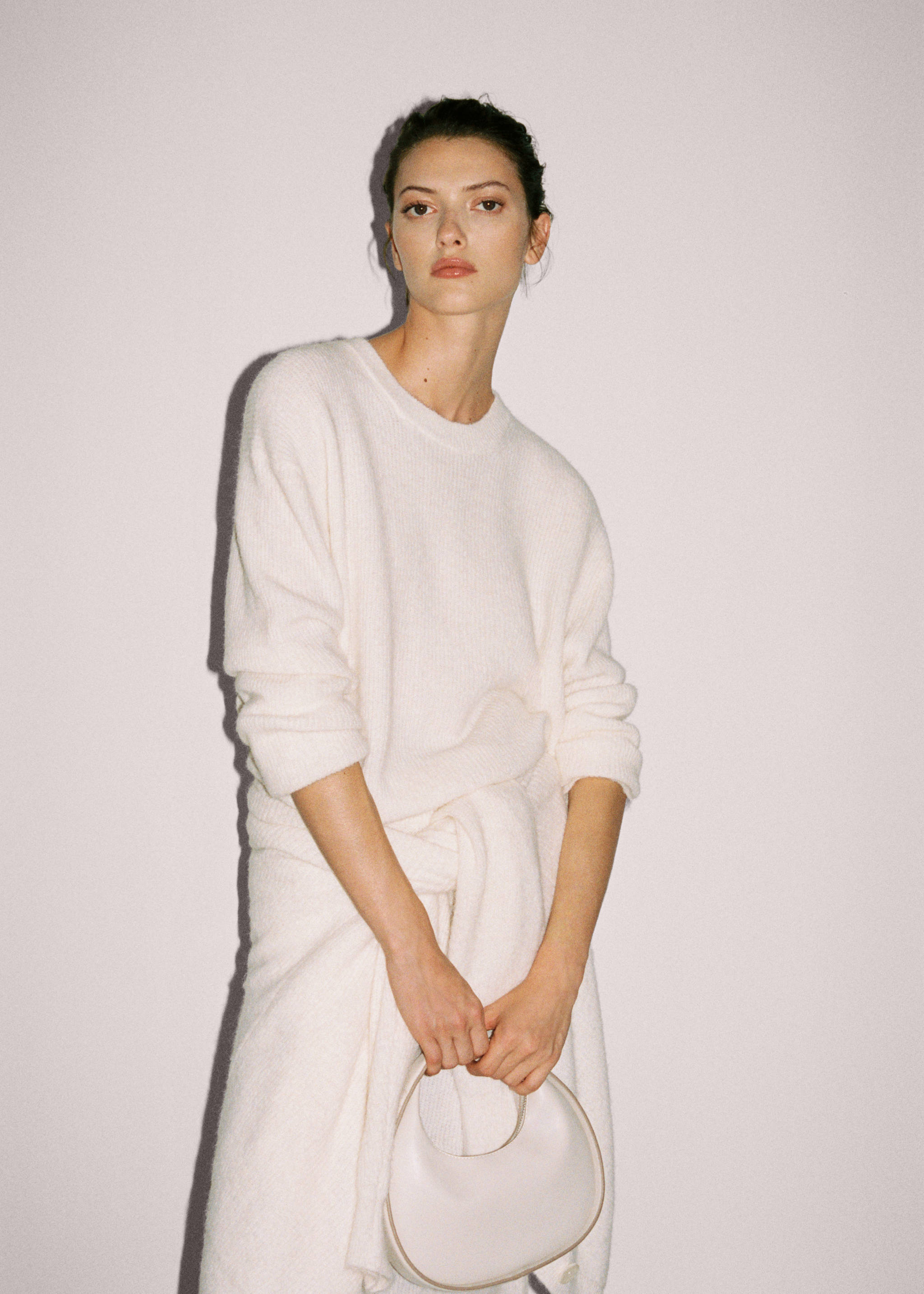 Straight round-neck sweater - Details of the article 3