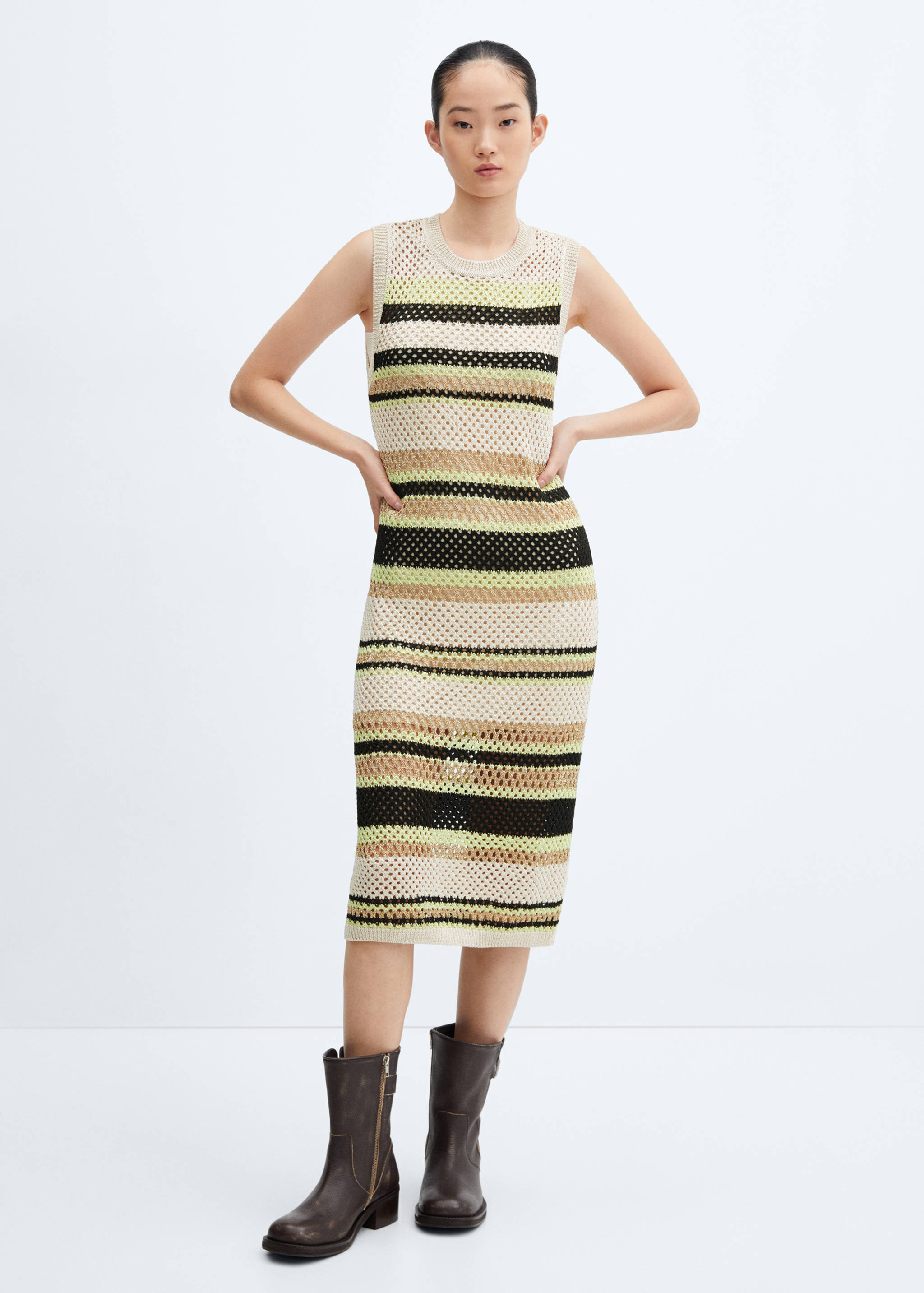 Knitted dress openwork details - General plane