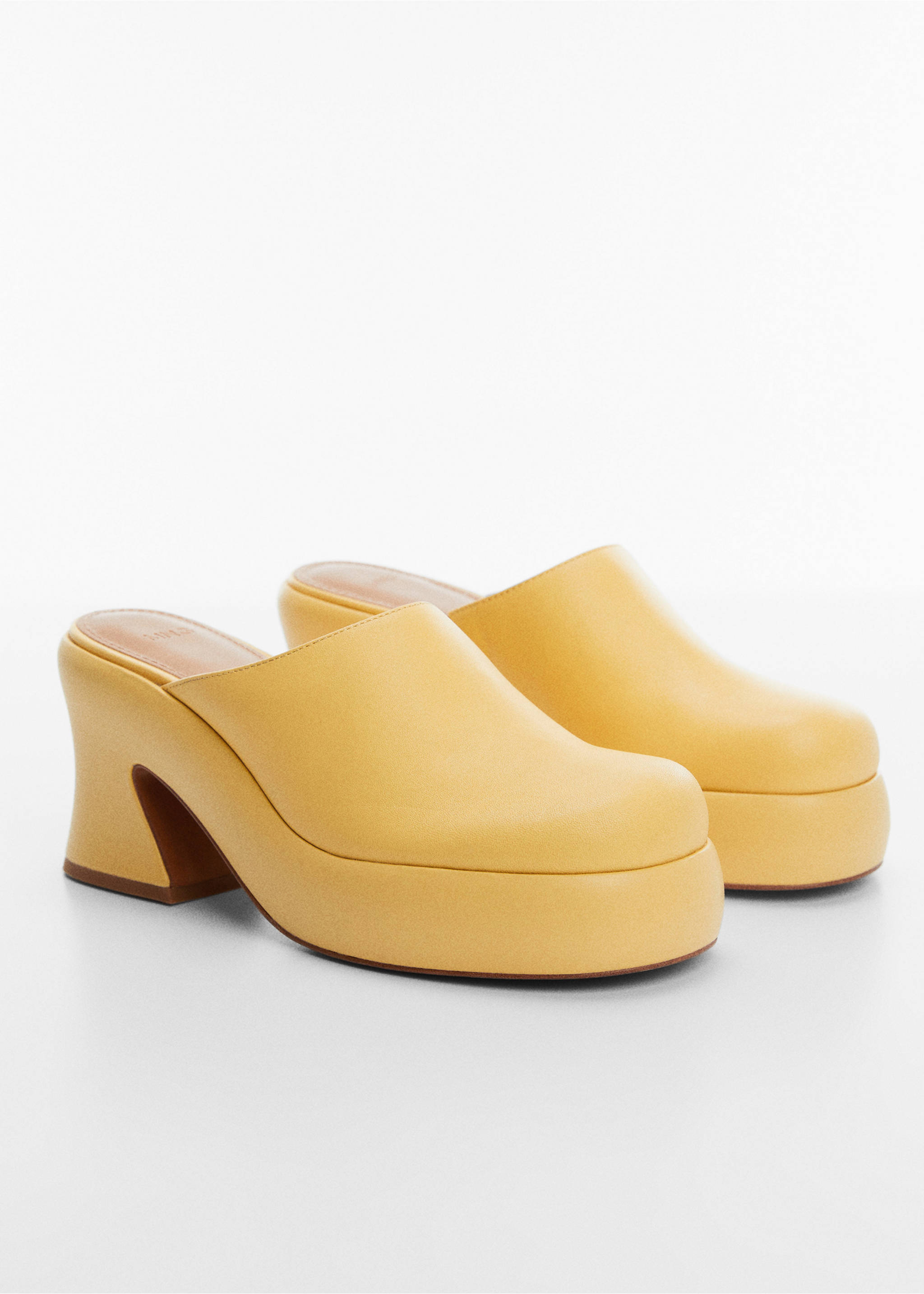 Block-heel leather clogs - Medium plane, Yellow. Ref: 57040031-00.