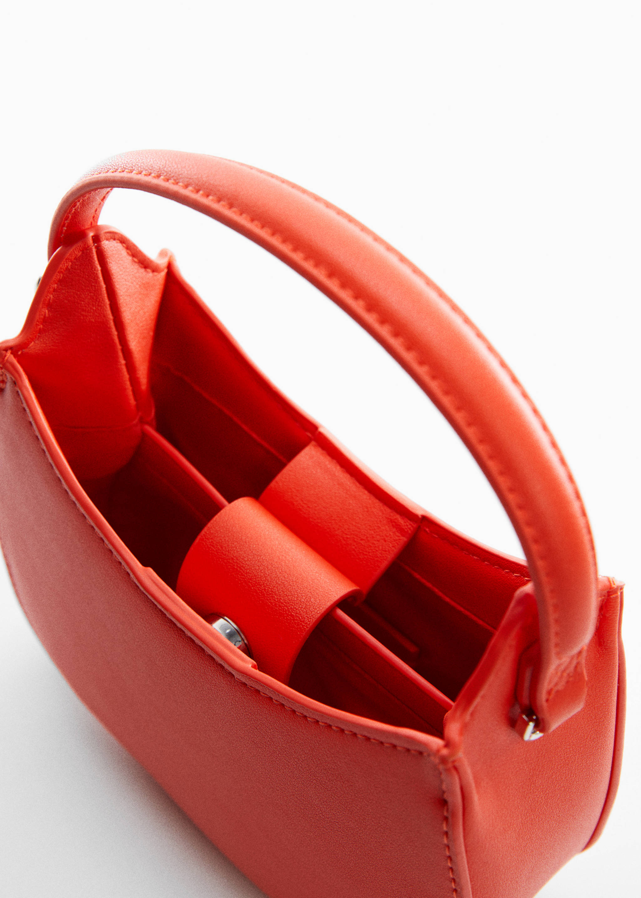 Shoulder bag with short handle - Details of the article 1