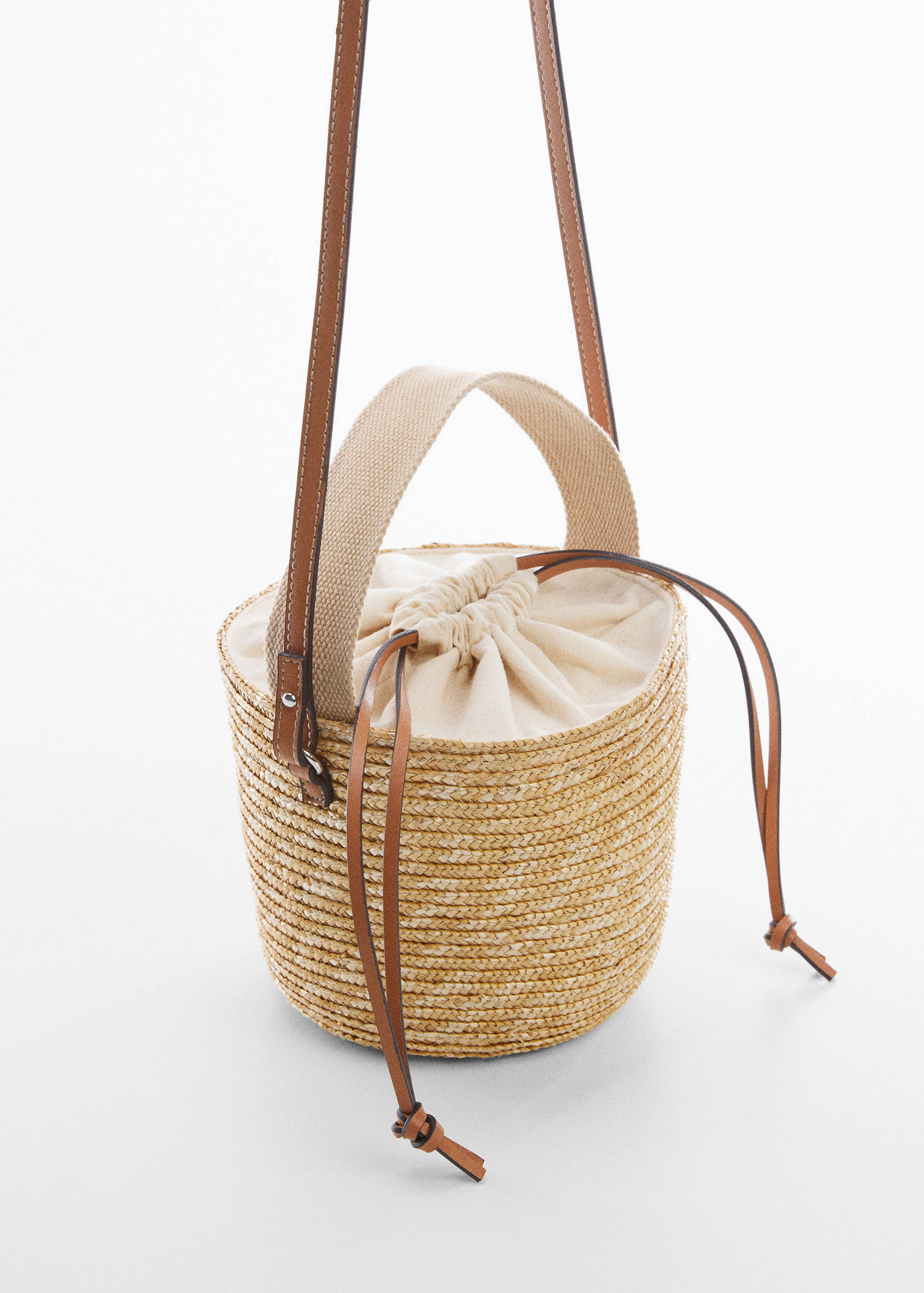 Bucket Bag aus Naturfaser - Mittlere Ansicht