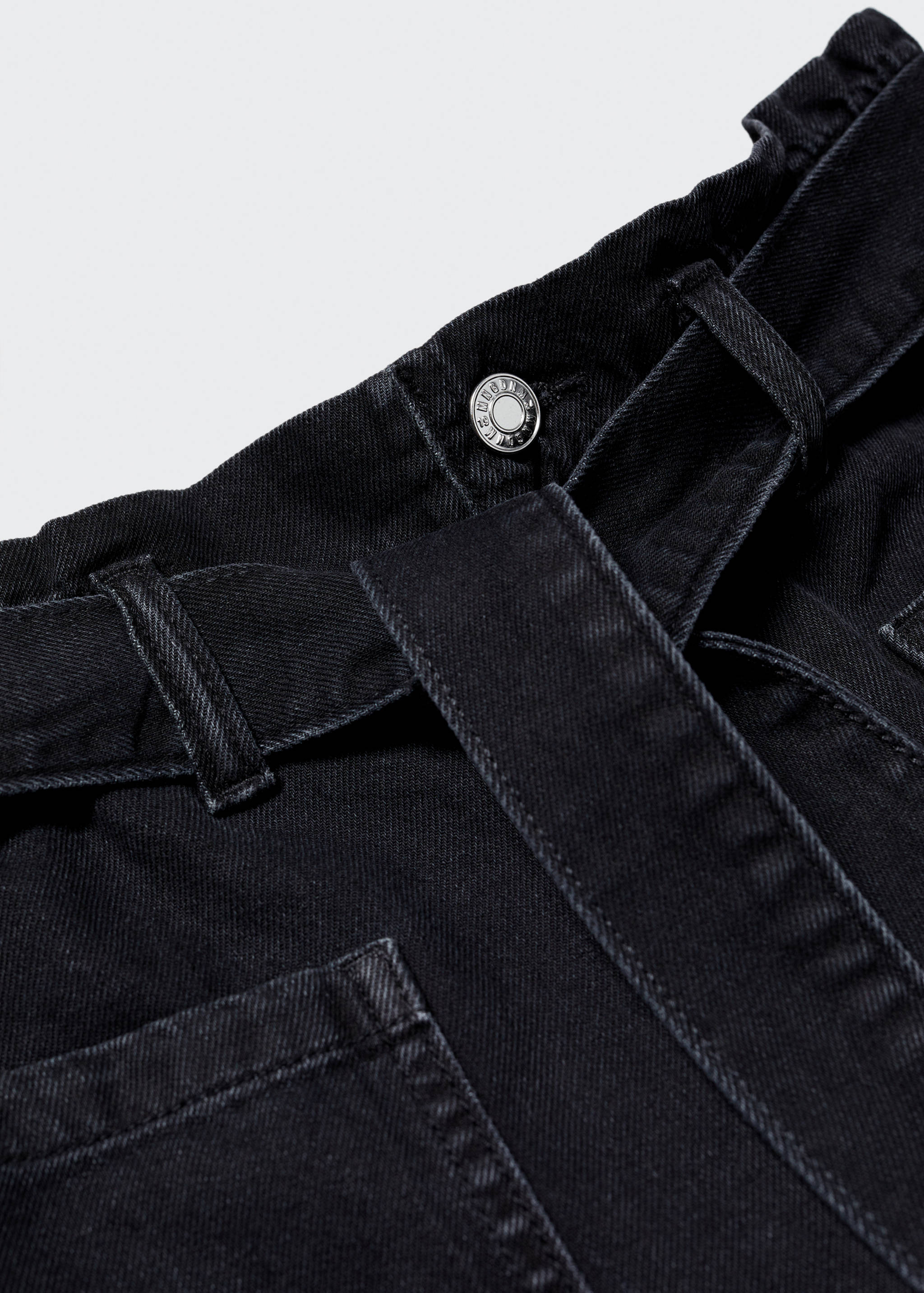 Paperbag shorts with belt - Details of the article 8