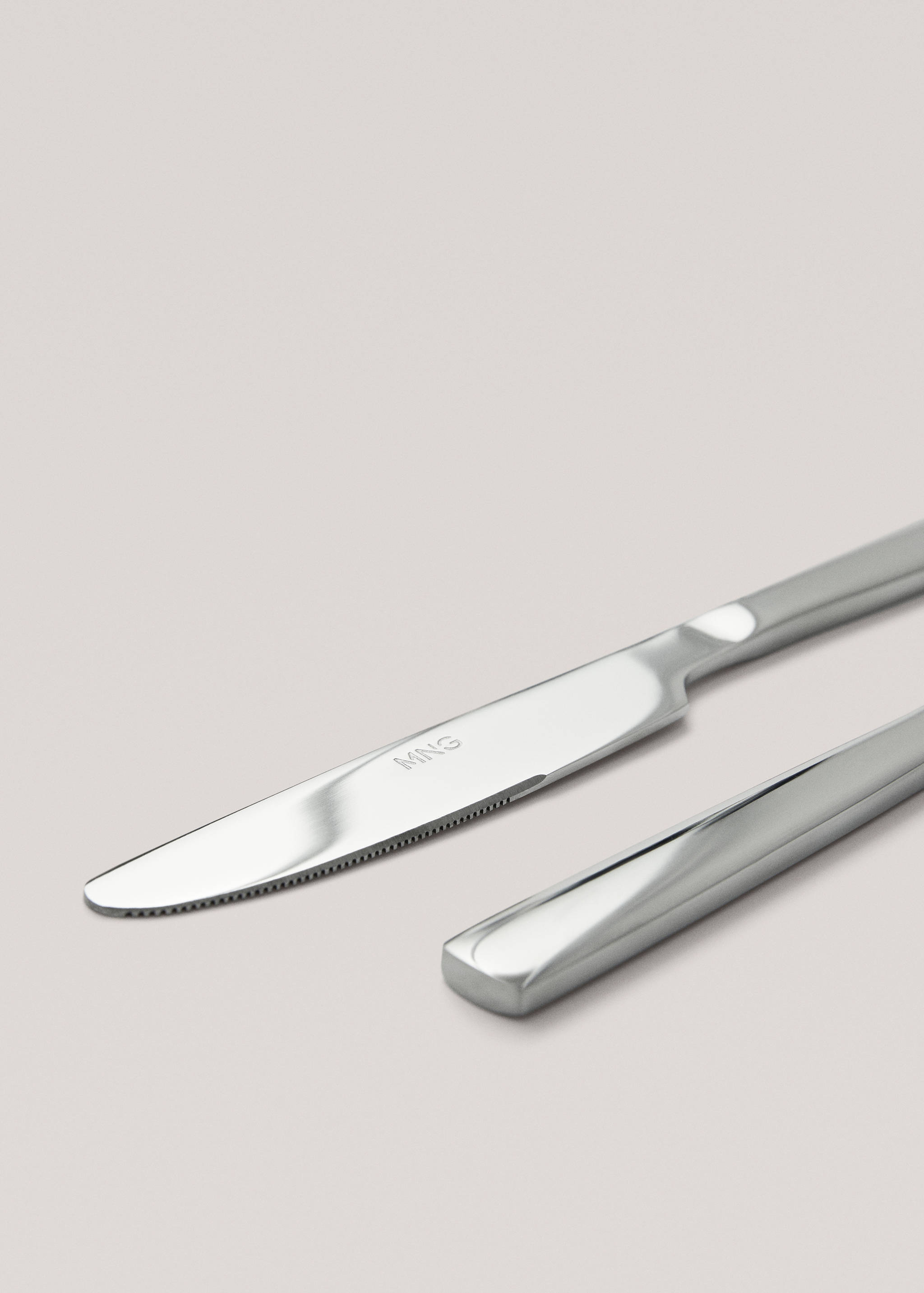 Pack of 4 knives - Details of the article 1