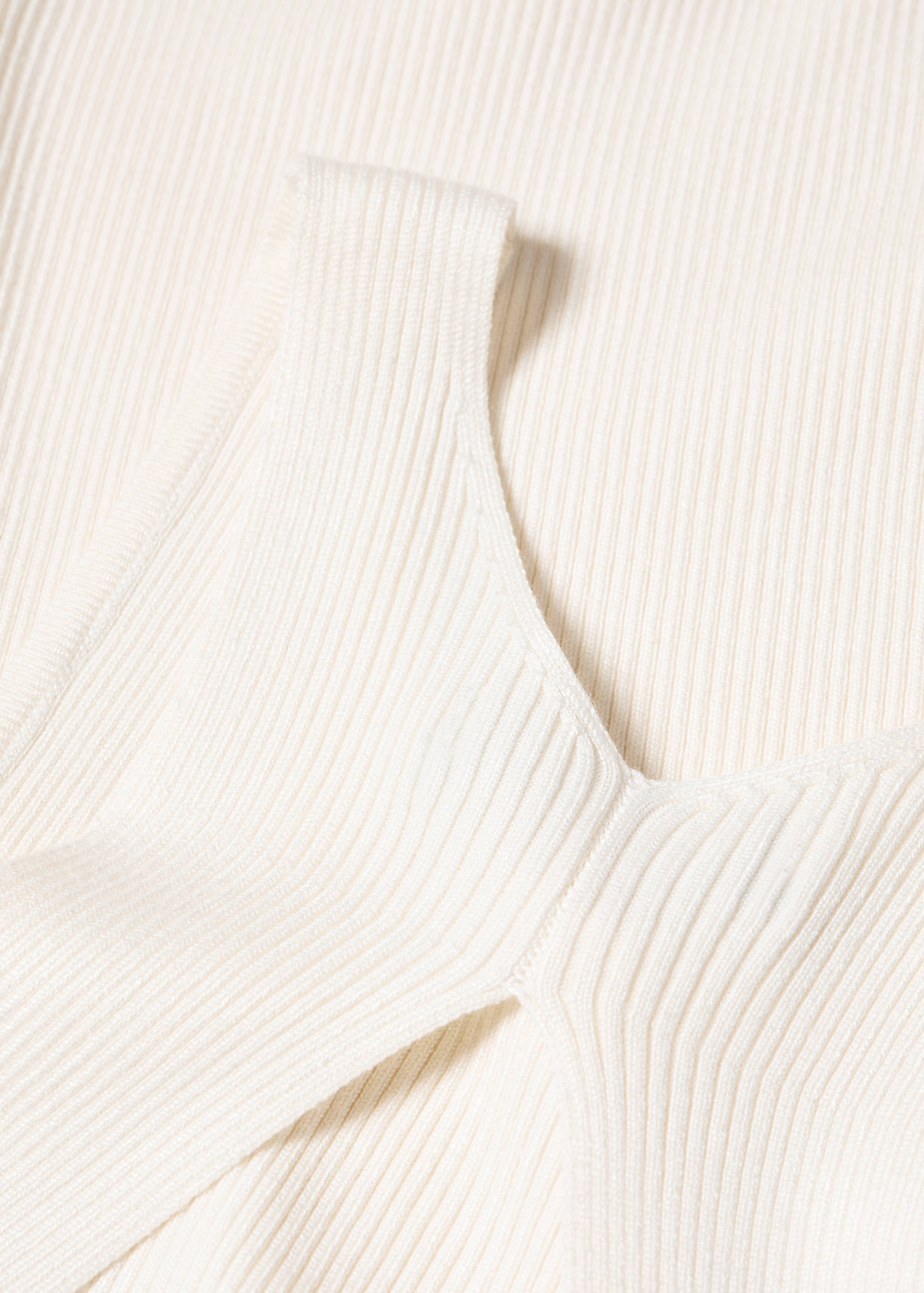 Knitted dress with open back - Details of the article 8