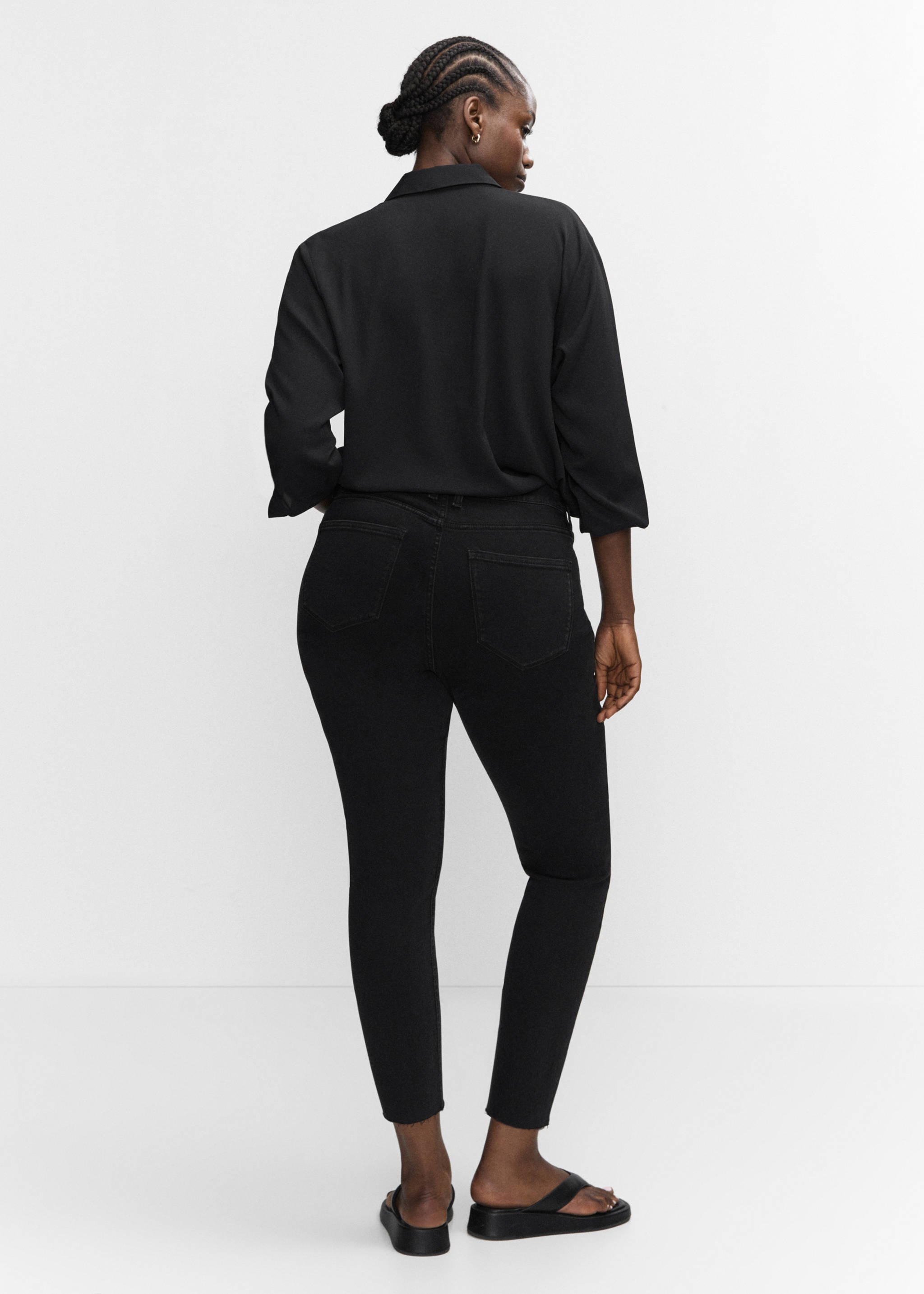 Skinny-Jeans in Cropped-Länge - Detail des Artikels 4