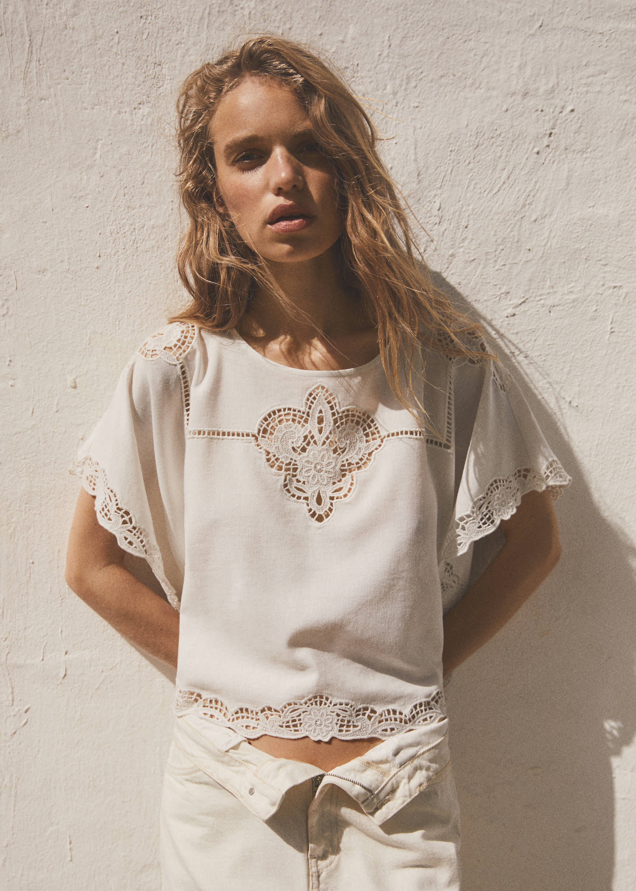 Embroidered openwork blouse - Details of the article 3