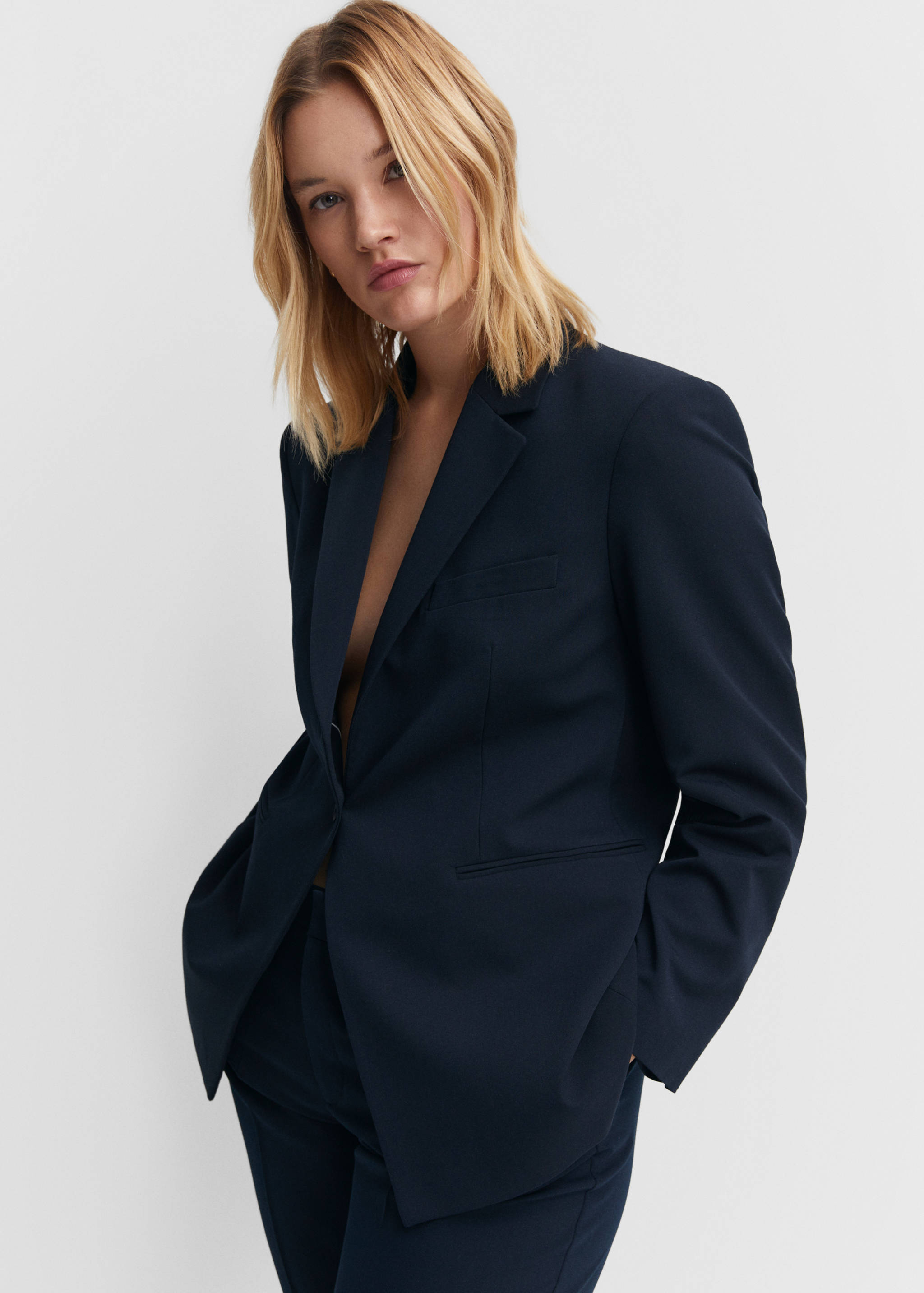 Fitted essential suit jacket - Details of the article 4