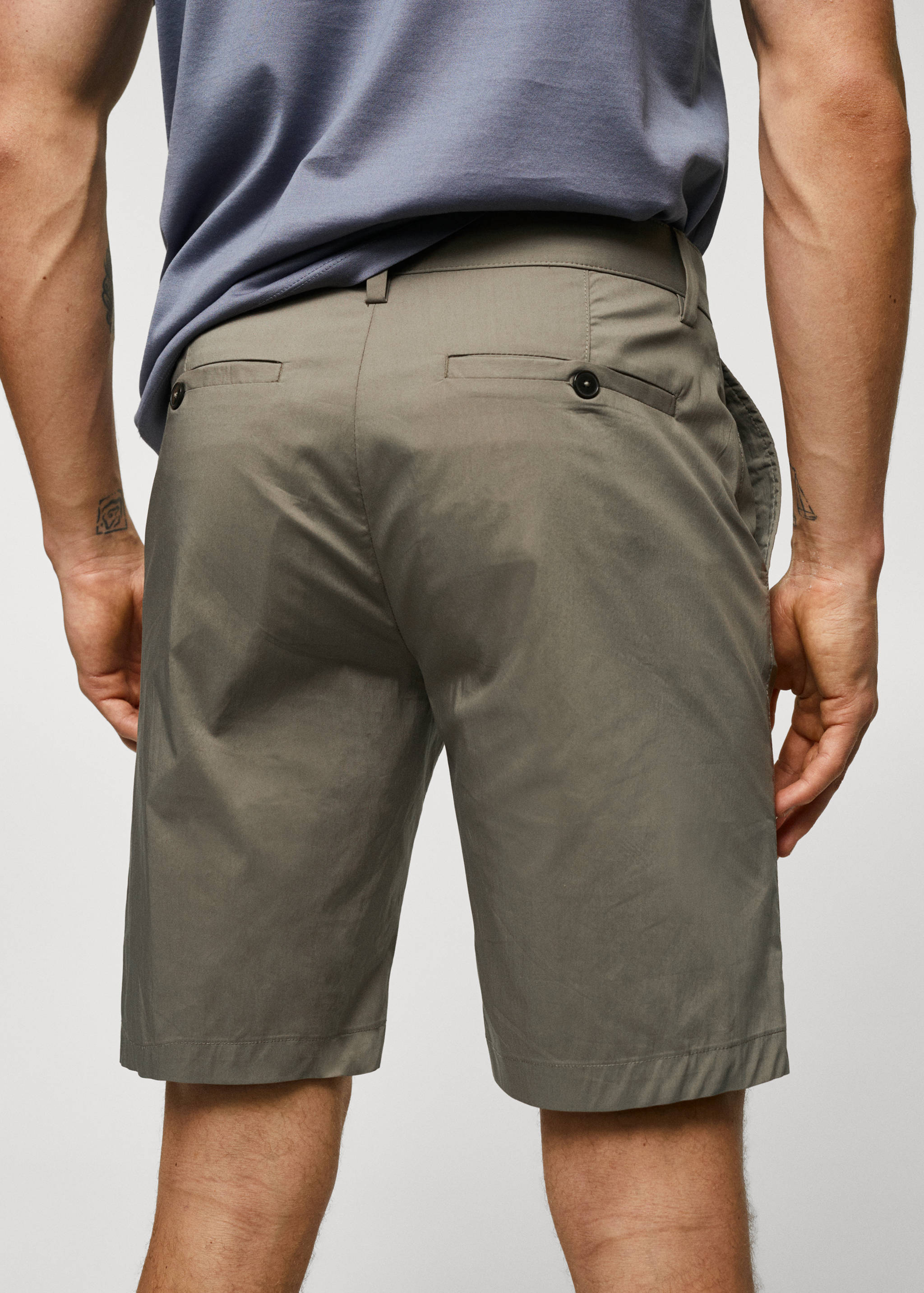 Cotton pleated Bermuda shorts - Details of the article 6