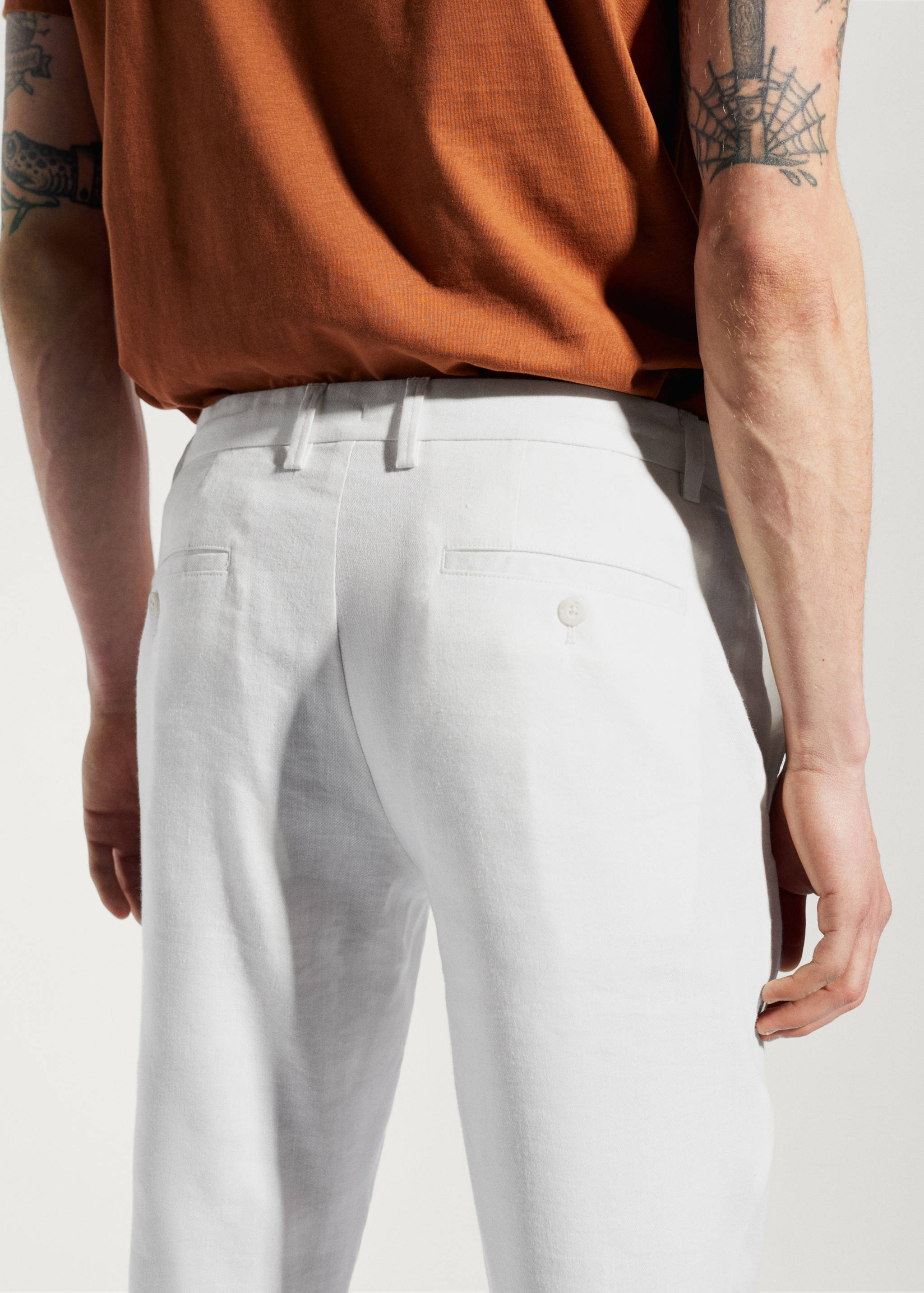 Linen slim-fit trousers with inner drawstring - Details of the article 3