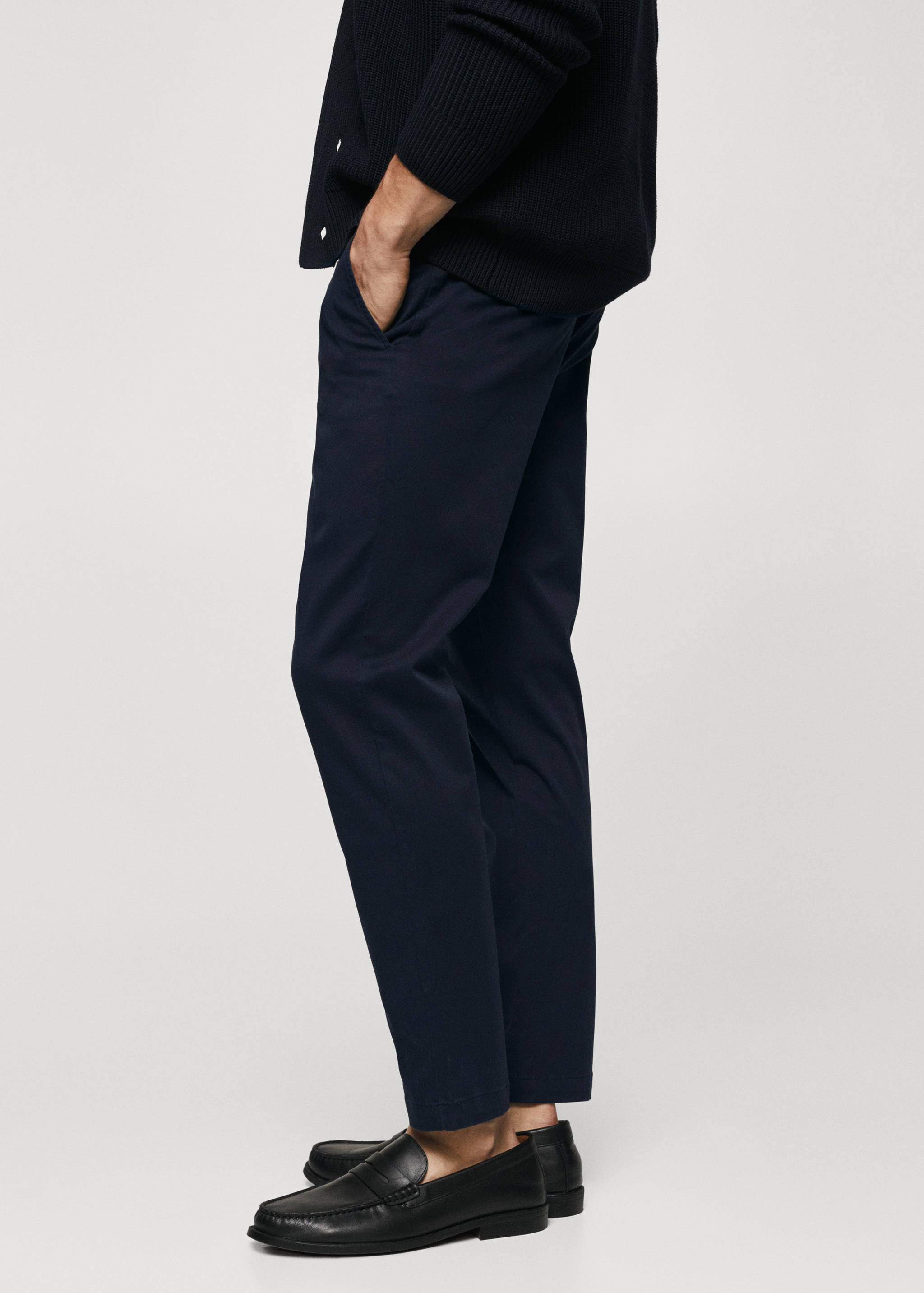 Cotton tapered crop trousers - Details of the article 4
