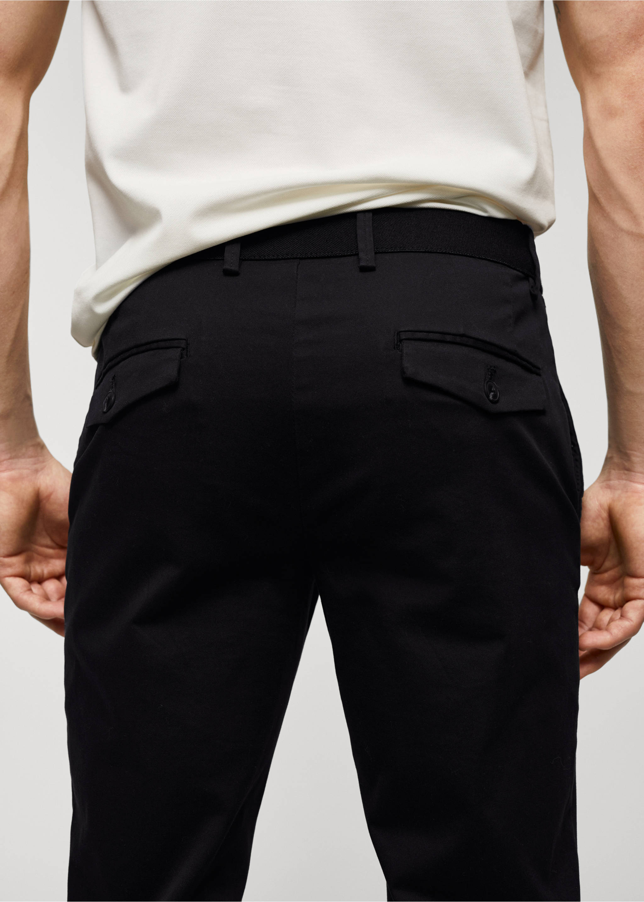 Cotton tapered crop trousers - Details of the article 6, Black. Ref: 57040567-00.
