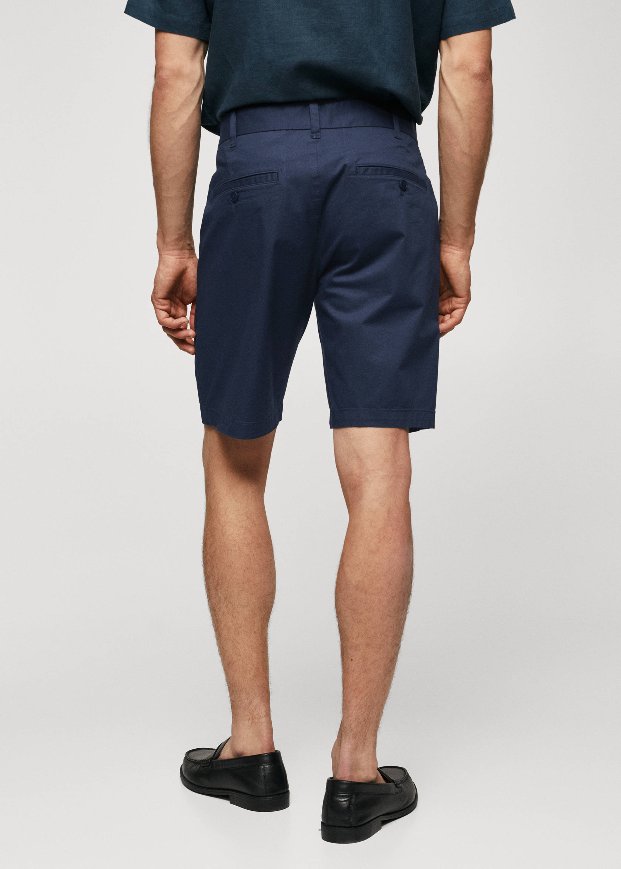 Slim-fit chino cotton bermuda shorts - Reverse of the article