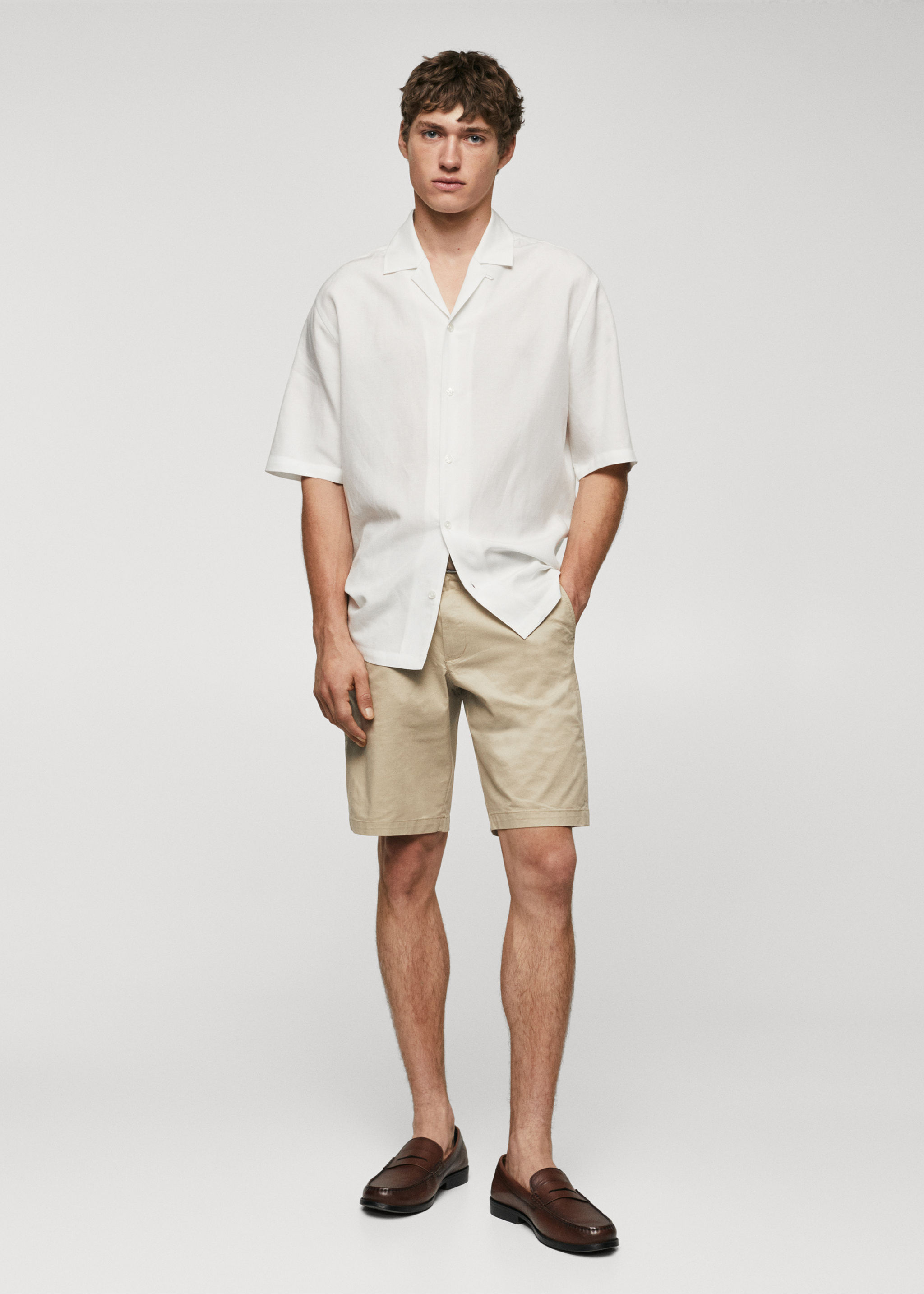 Slim-fit chino cotton bermuda shorts - General plane