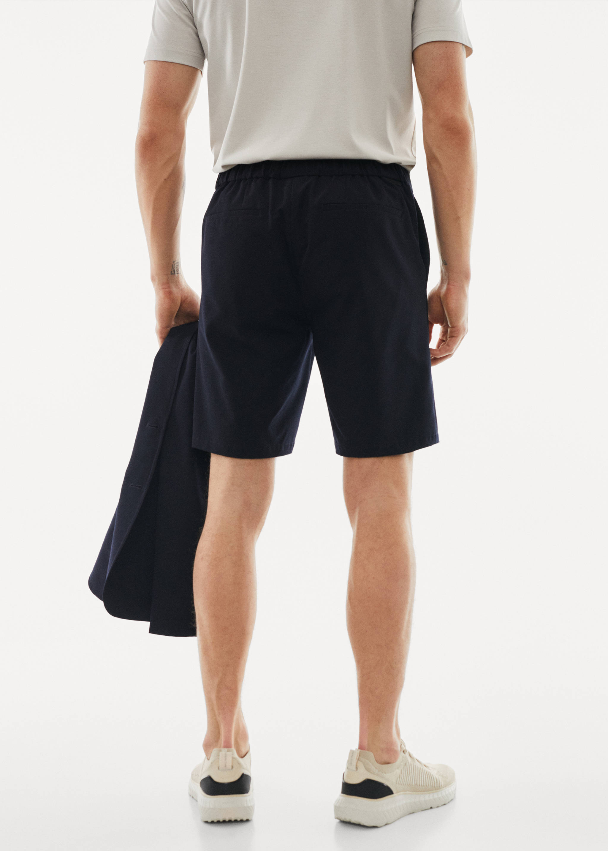 Wasserabweisende Stretch-Bermudashorts - Rückseite des Artikels
