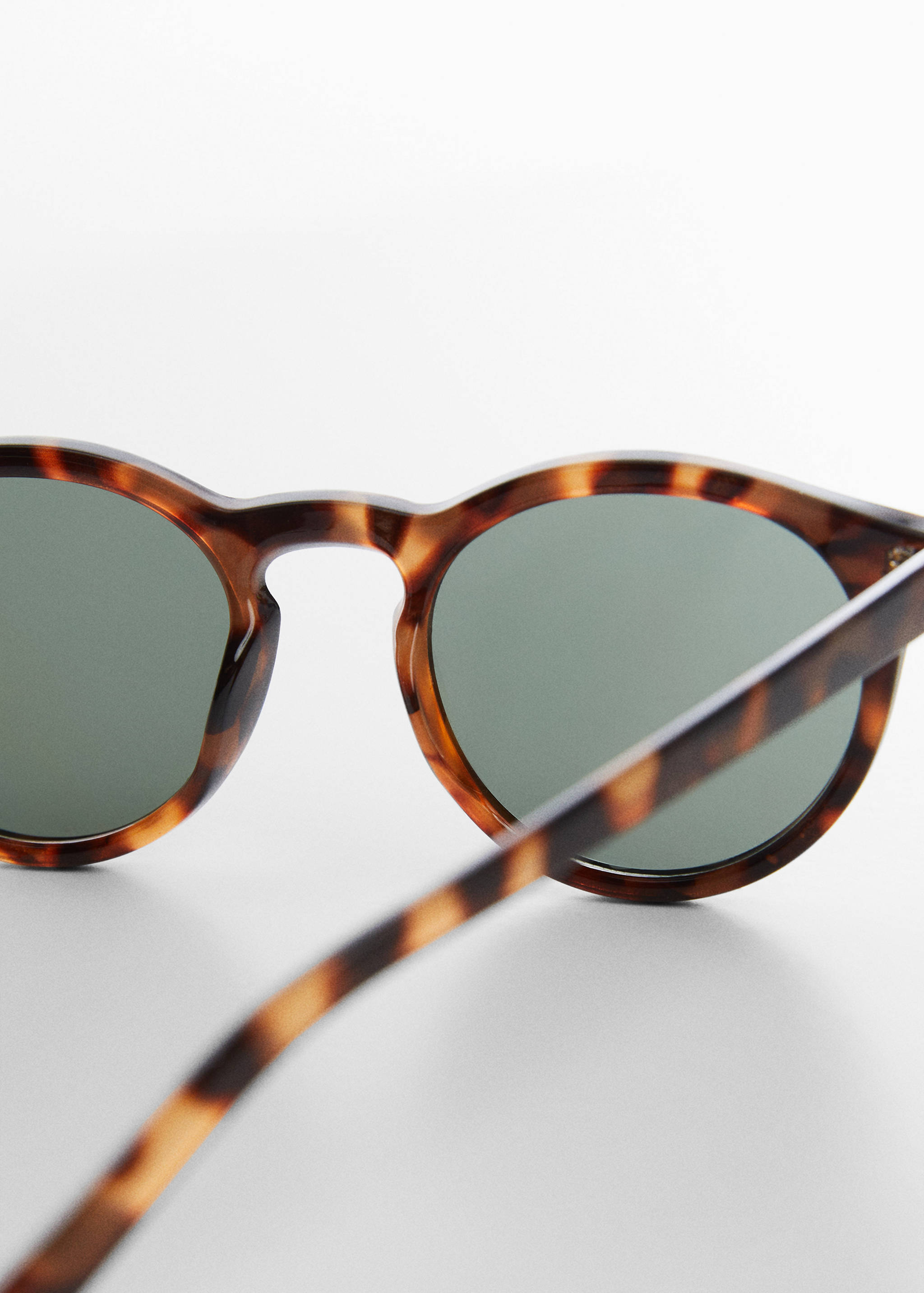 Retro sunglasses - Details of the article 1