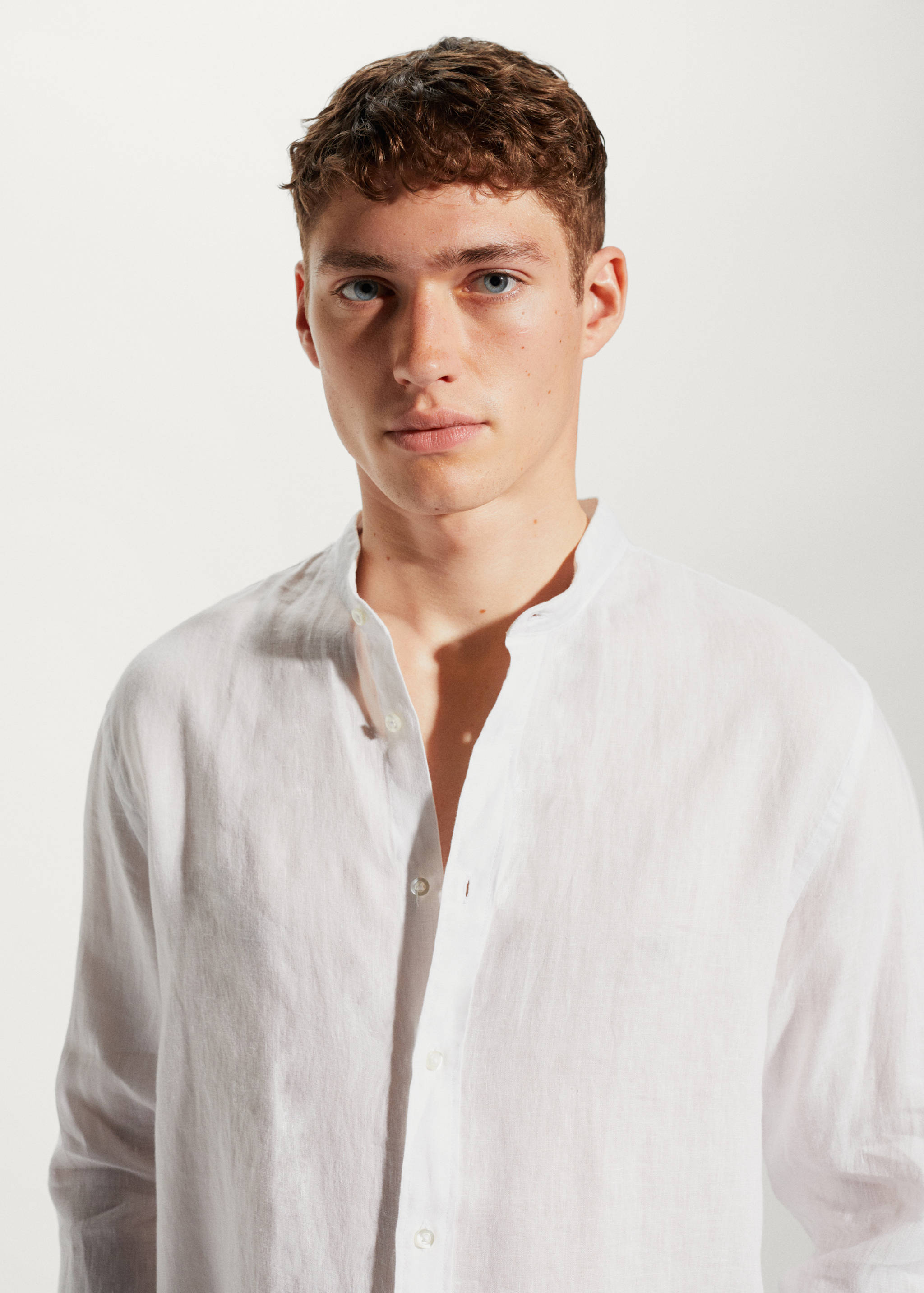 Hemd aus 100 % Leinen mit Mao-Kragen - Detail des Artikels 1