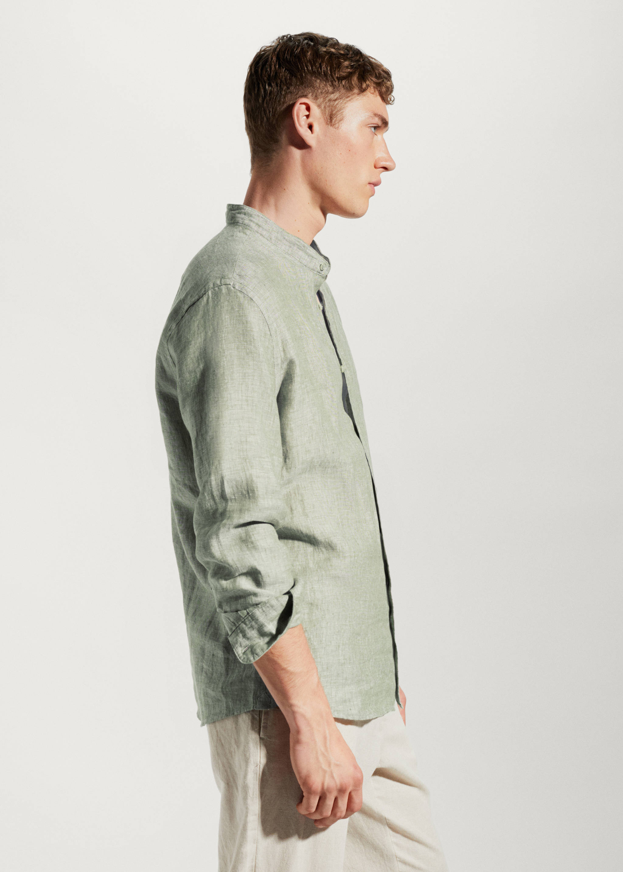 Hemd aus 100 % Leinen mit Mao-Kragen - Detail des Artikels 2